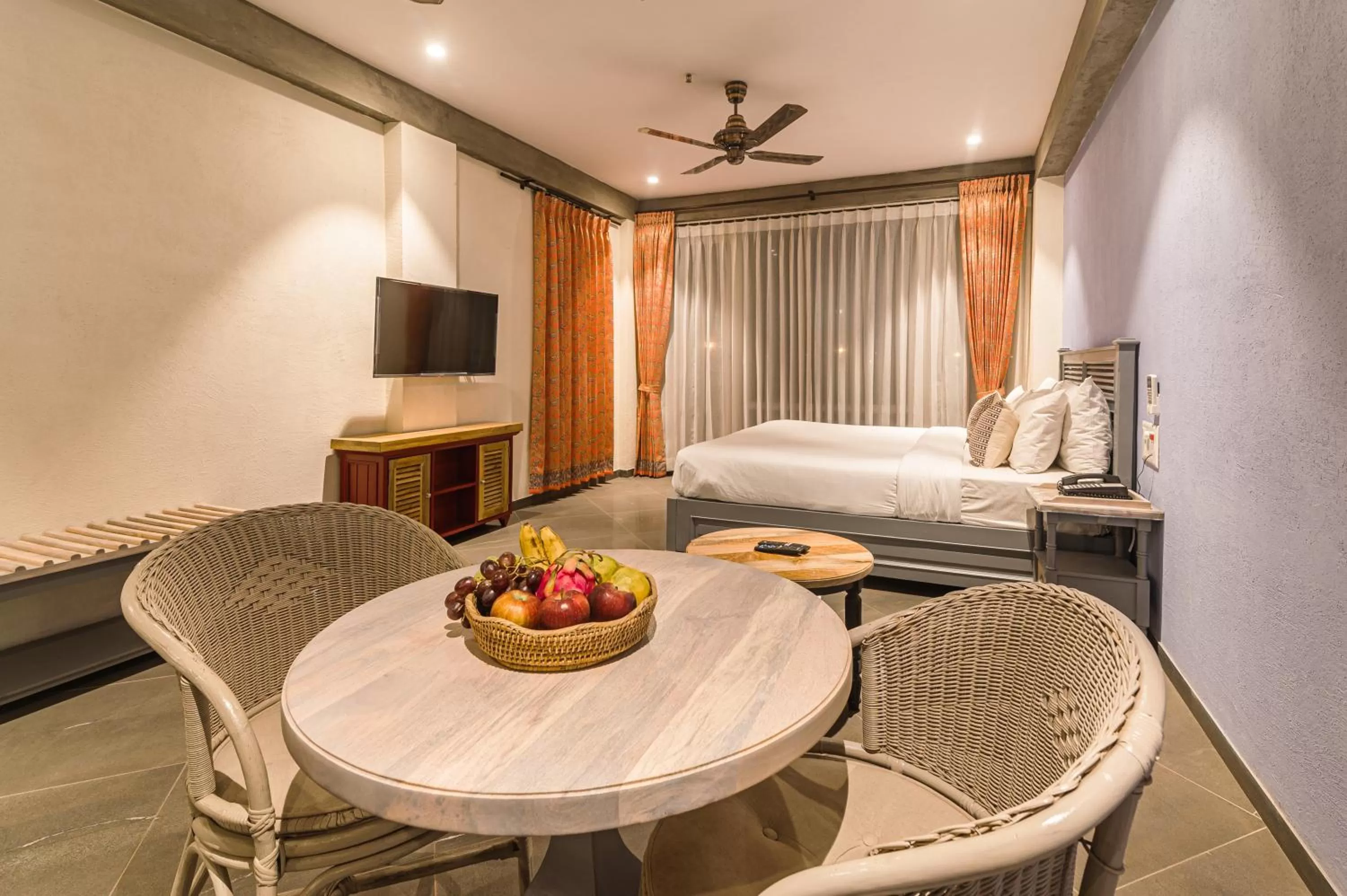 Photo of the whole room, Bed in Bougainvilla Apartment