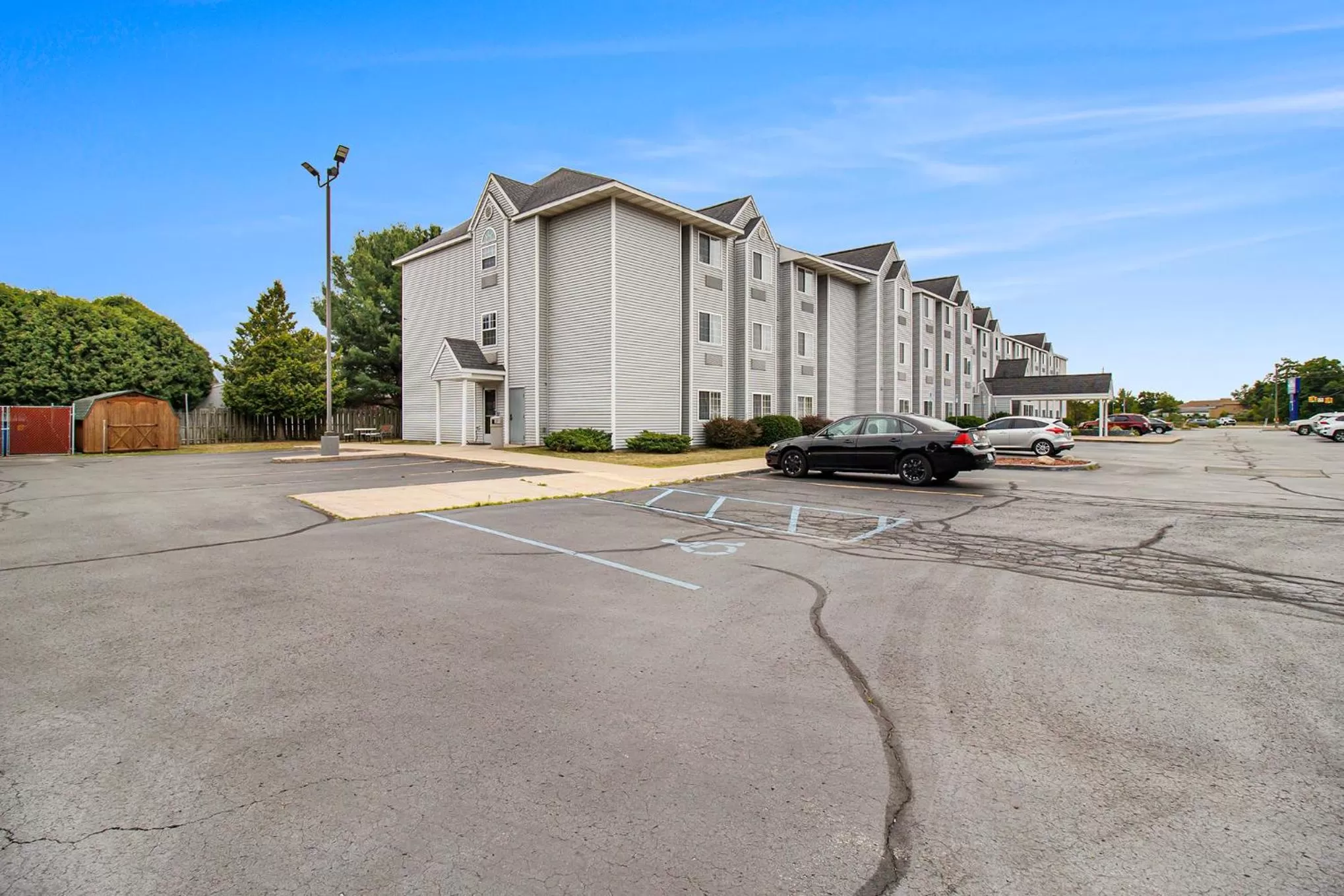 Property building in Microtel Inn and Suites Manistee