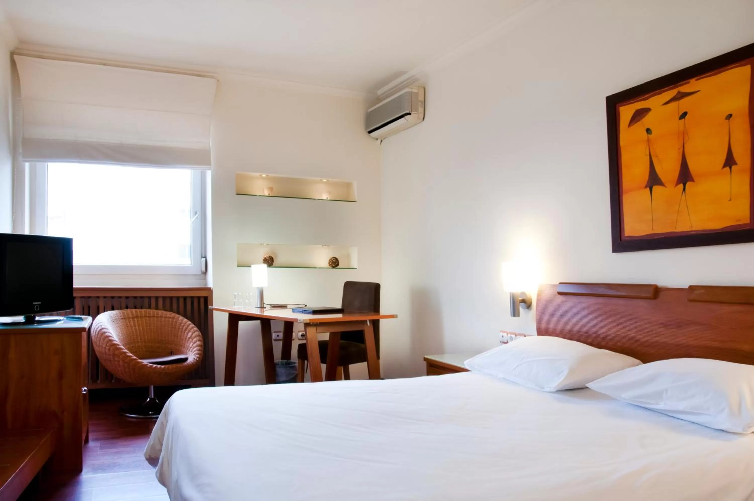 Bed in Capsis Hotel Thessaloniki