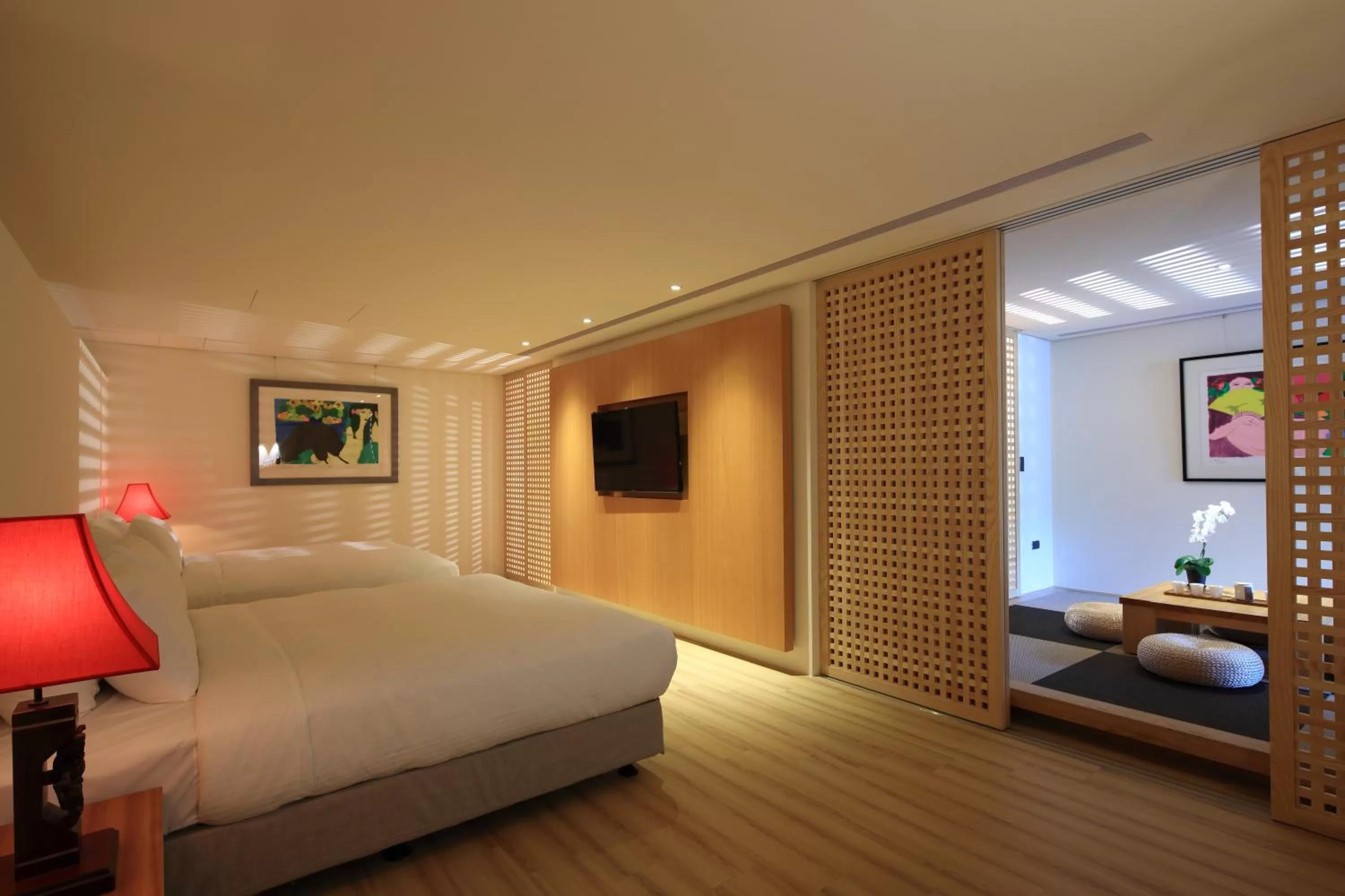 Photo of the whole room, Bed in Water House