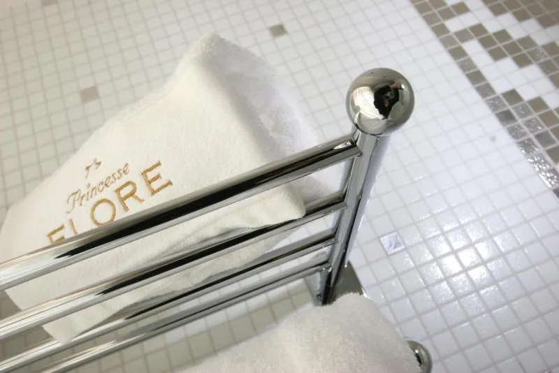 Bathroom in Hôtel Princesse Flore