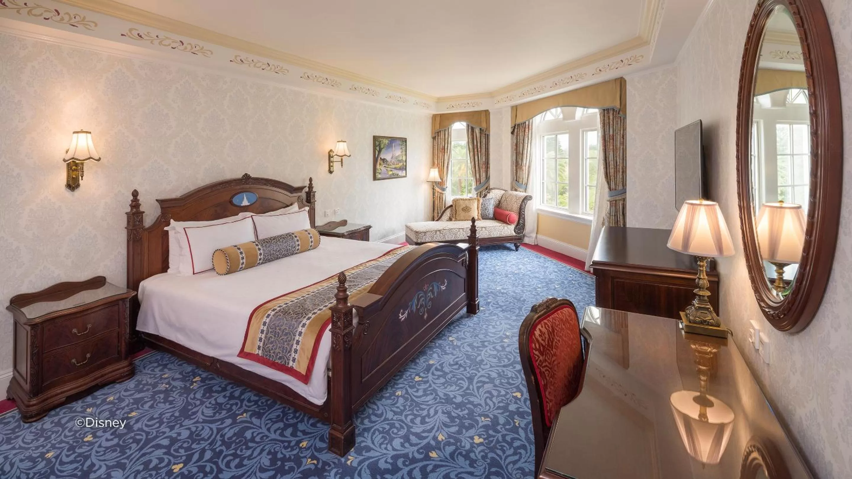 Bedroom, Bed in Hong Kong Disneyland Hotel