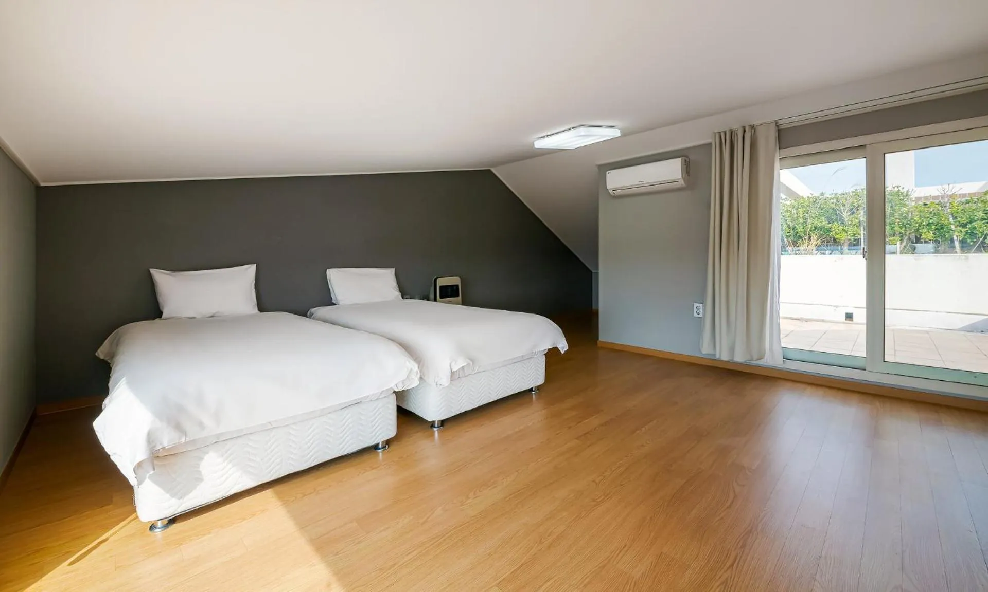 Bed in Pampas Hotel Jeju