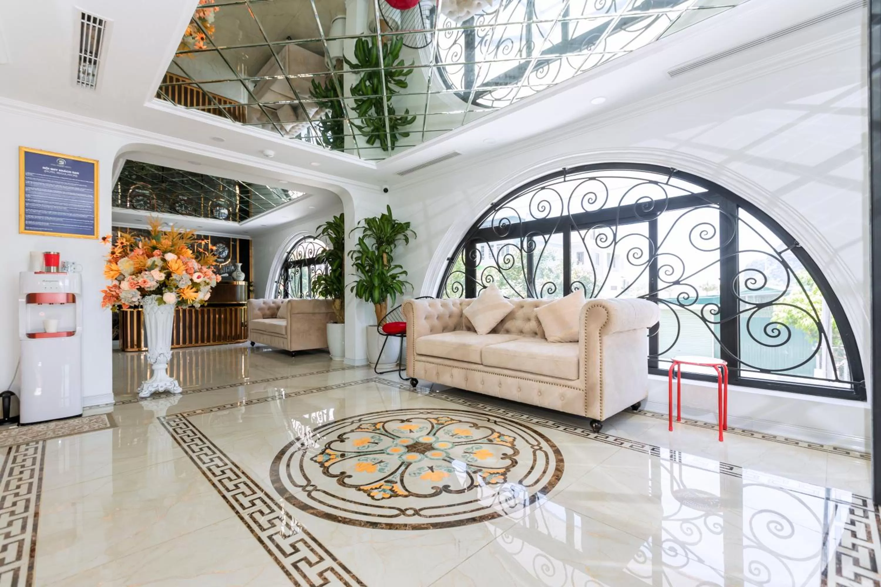 Lobby or reception in Minh Phong Hotel Ha Long