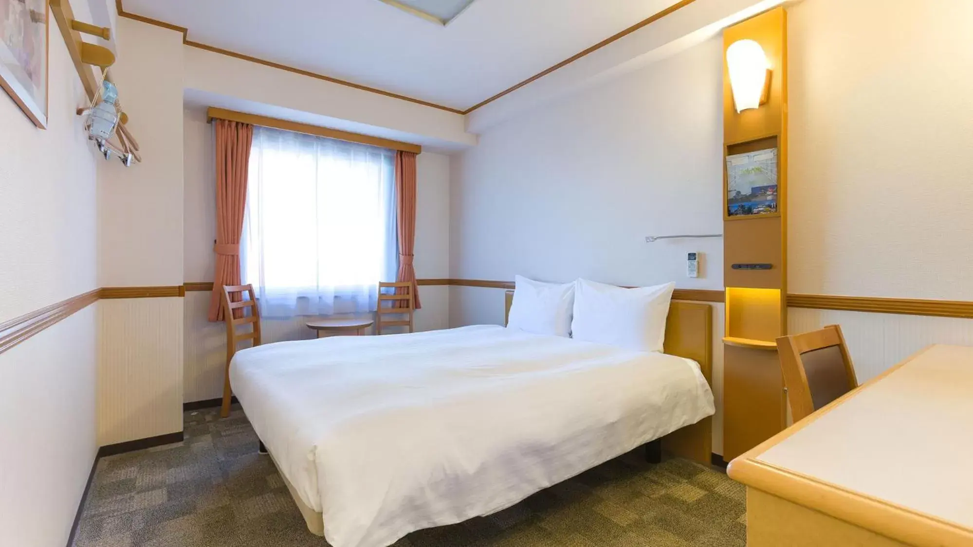 Queen Room - single occupancy - Non-Smoking in Toyoko Inn Hokkaido Kitami Ekimae Queen Room - single occupancy - Non-Smoking in Toyoko Inn Hokkaido Kitami Ekimae
