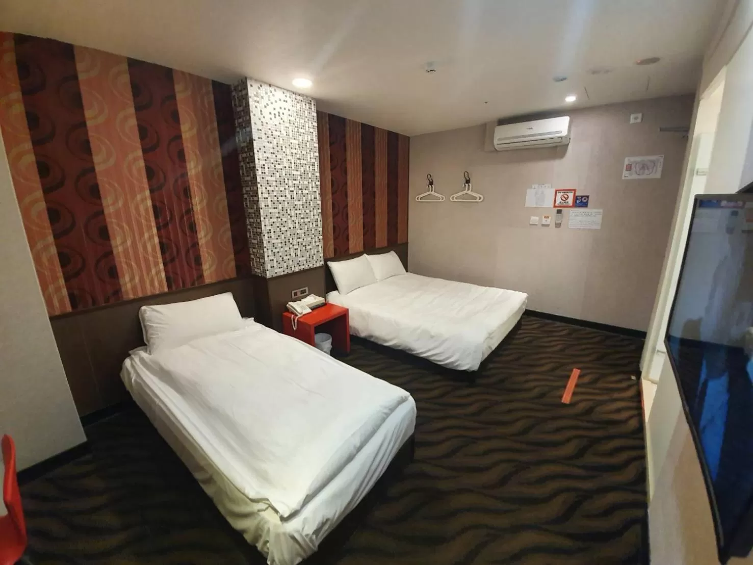 Bed in Funny Ximen Hotel