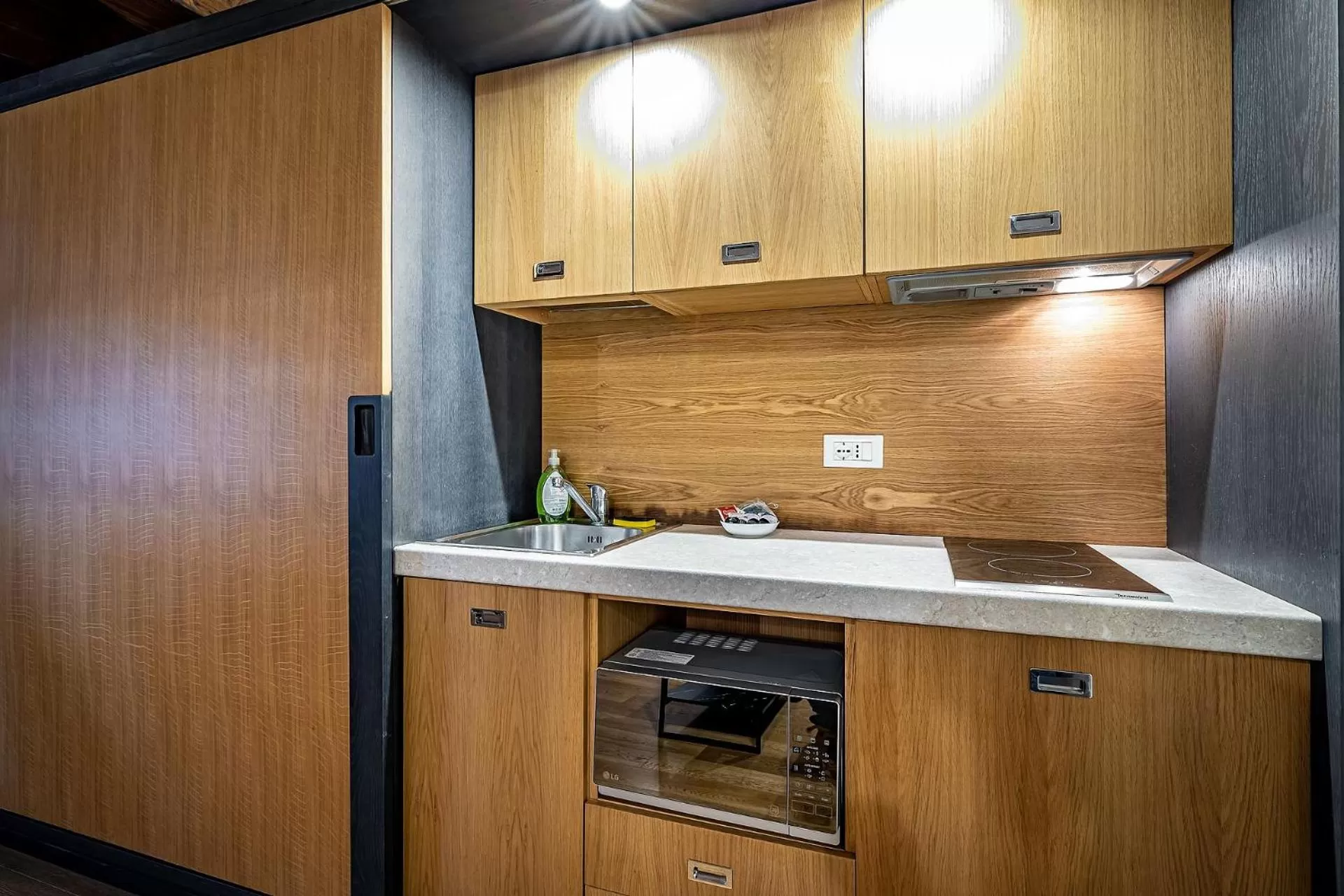 Kitchen or kitchenette in Martelli 6 Suite & Apartments