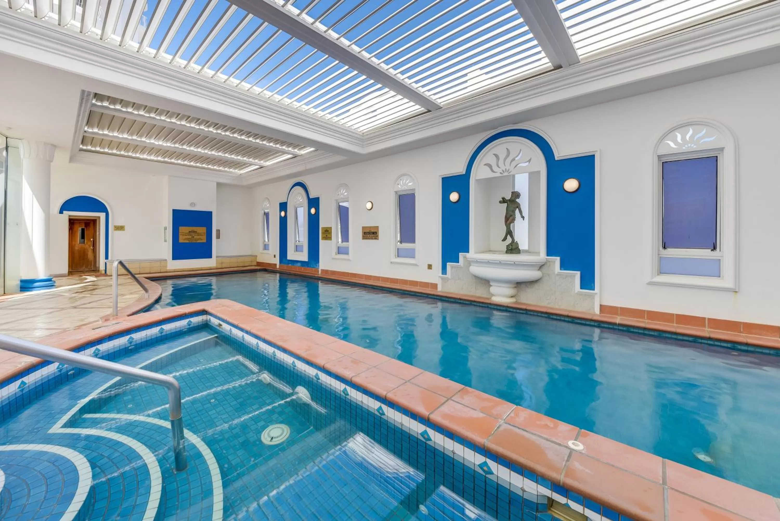 Swimming pool in The Phoenician Resort