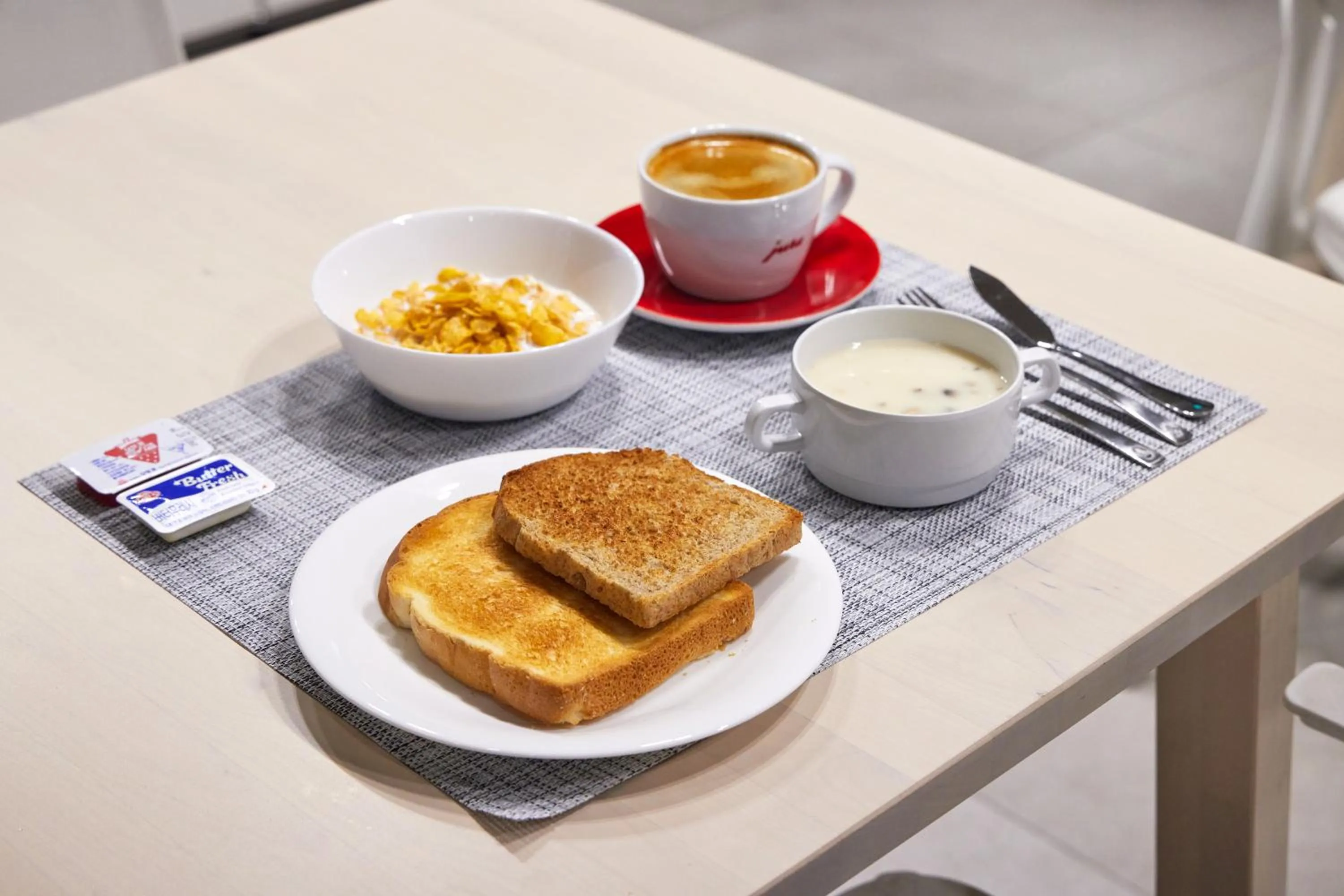 Breakfast in Creto Hotel Myeongdong