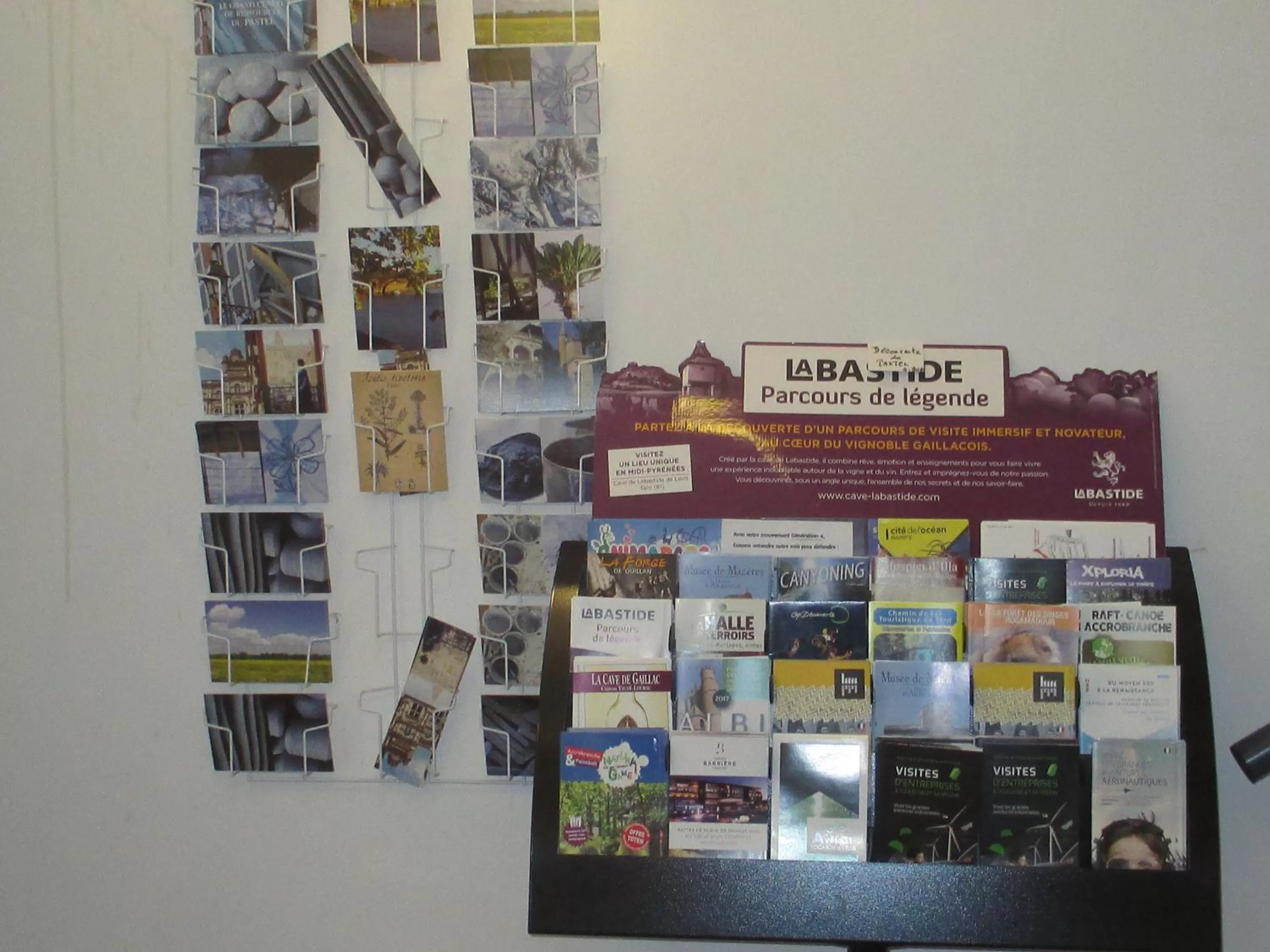 Lobby or reception in Hôtel le Pastel