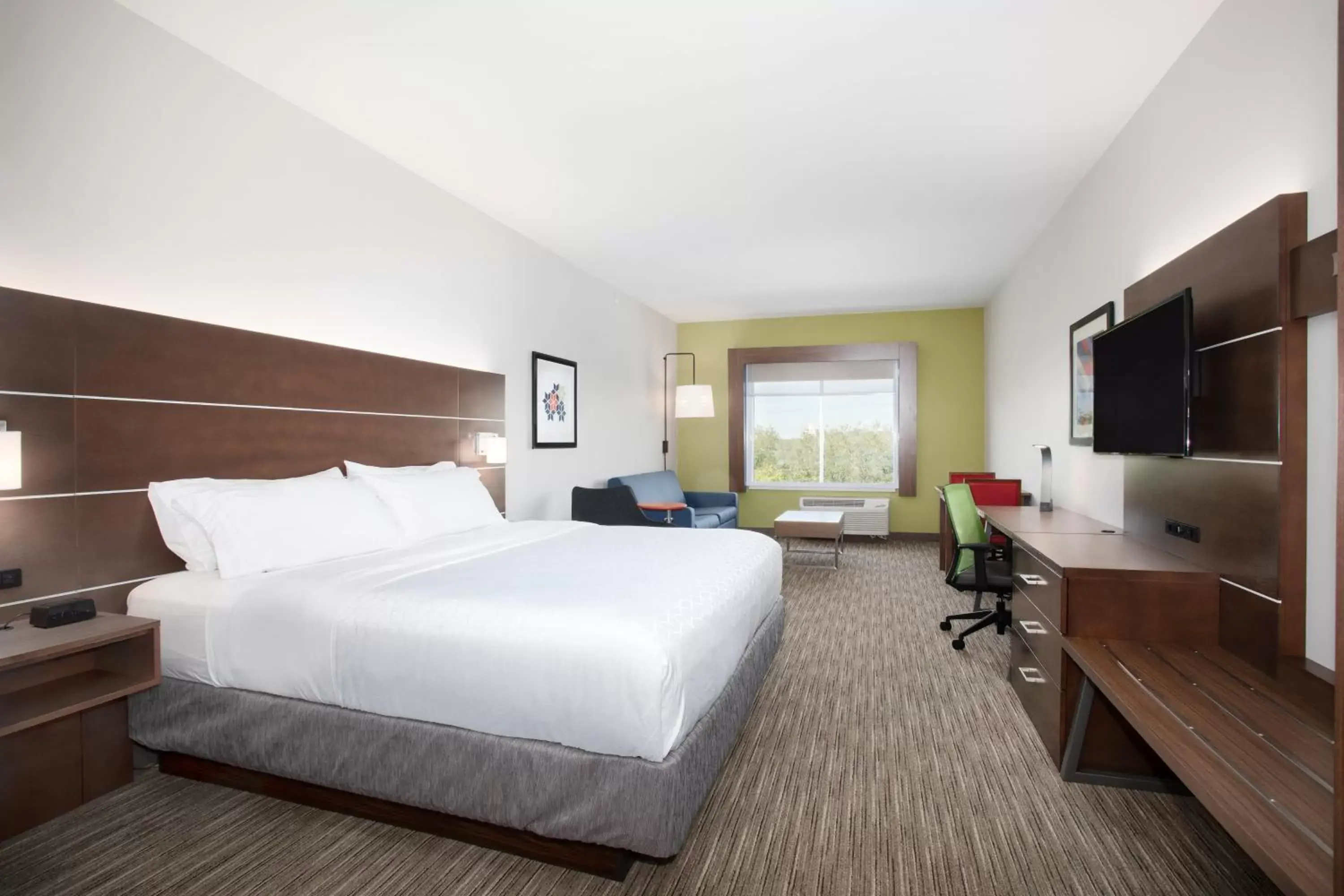 Suite - Hearing Accessible - Non-Smoking in Holiday Inn Express & Suites - Sterling by IHG Suite - Hearing Accessible - Non-Smoking in Holiday Inn Express & Suites - Sterling by IHG
