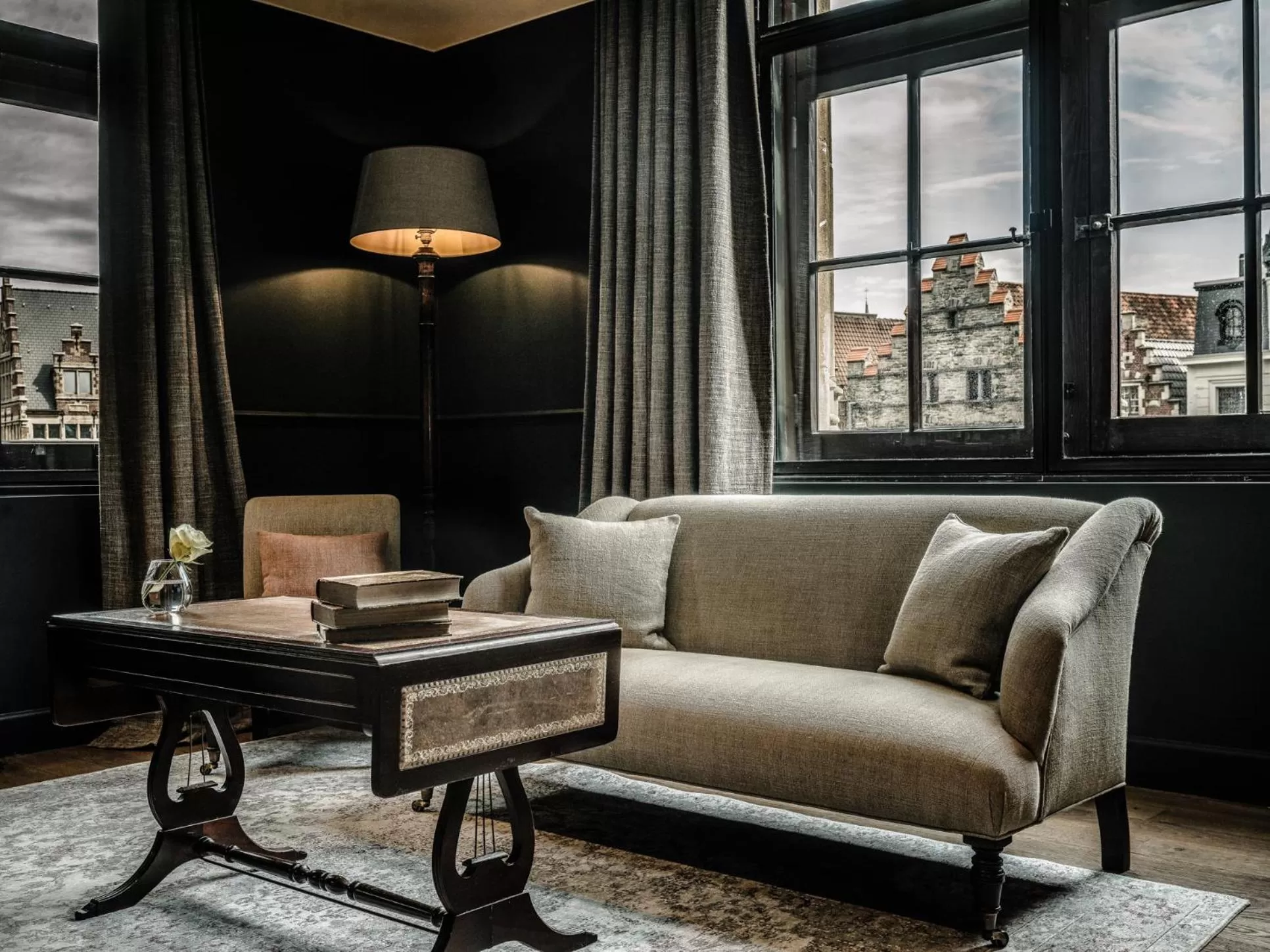 Living room in 1898 The Post