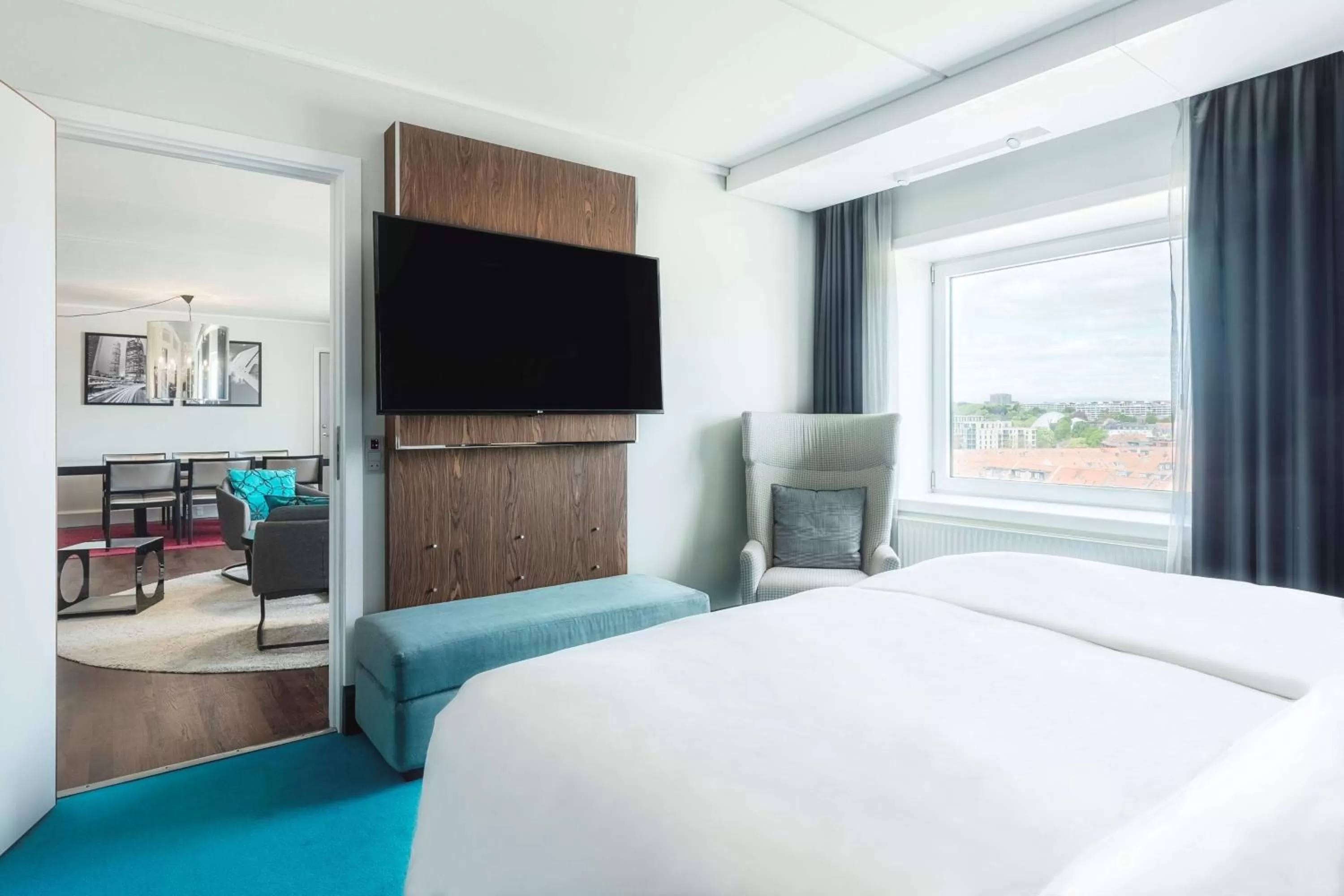 View (from property/room), Bed in Radisson Blu Scandinavia Hotel Aarhus