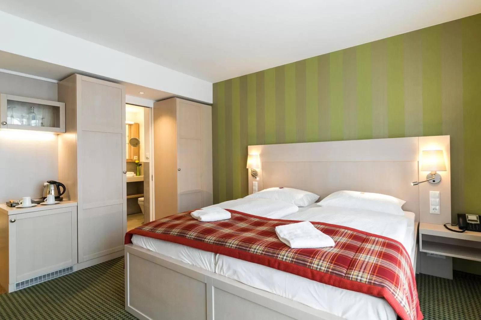 Photo of the whole room, Bed in Ringhotel Warnemünder Hof