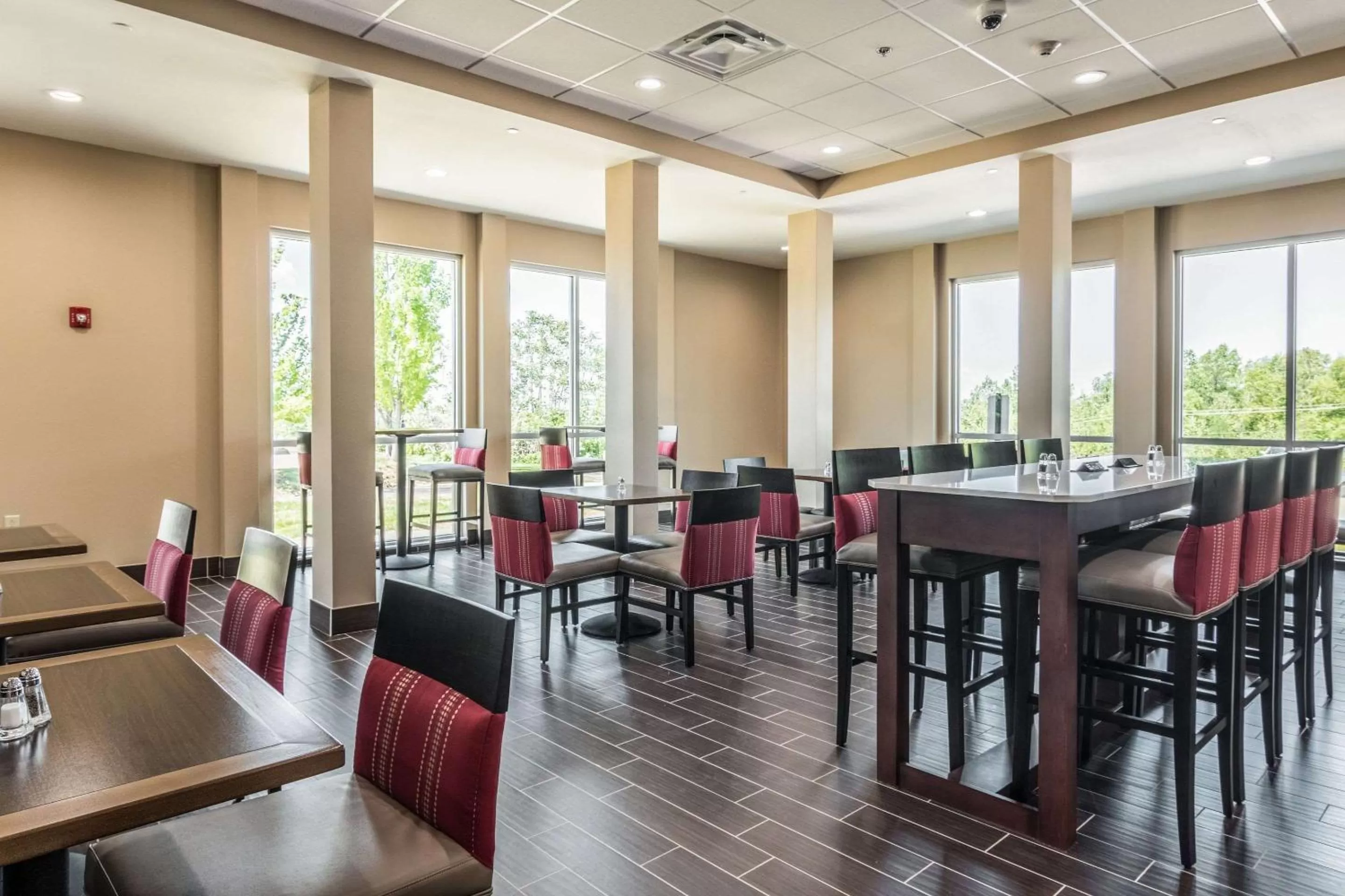 Restaurant/places to eat in Comfort Inn Edwardsville - St Louis