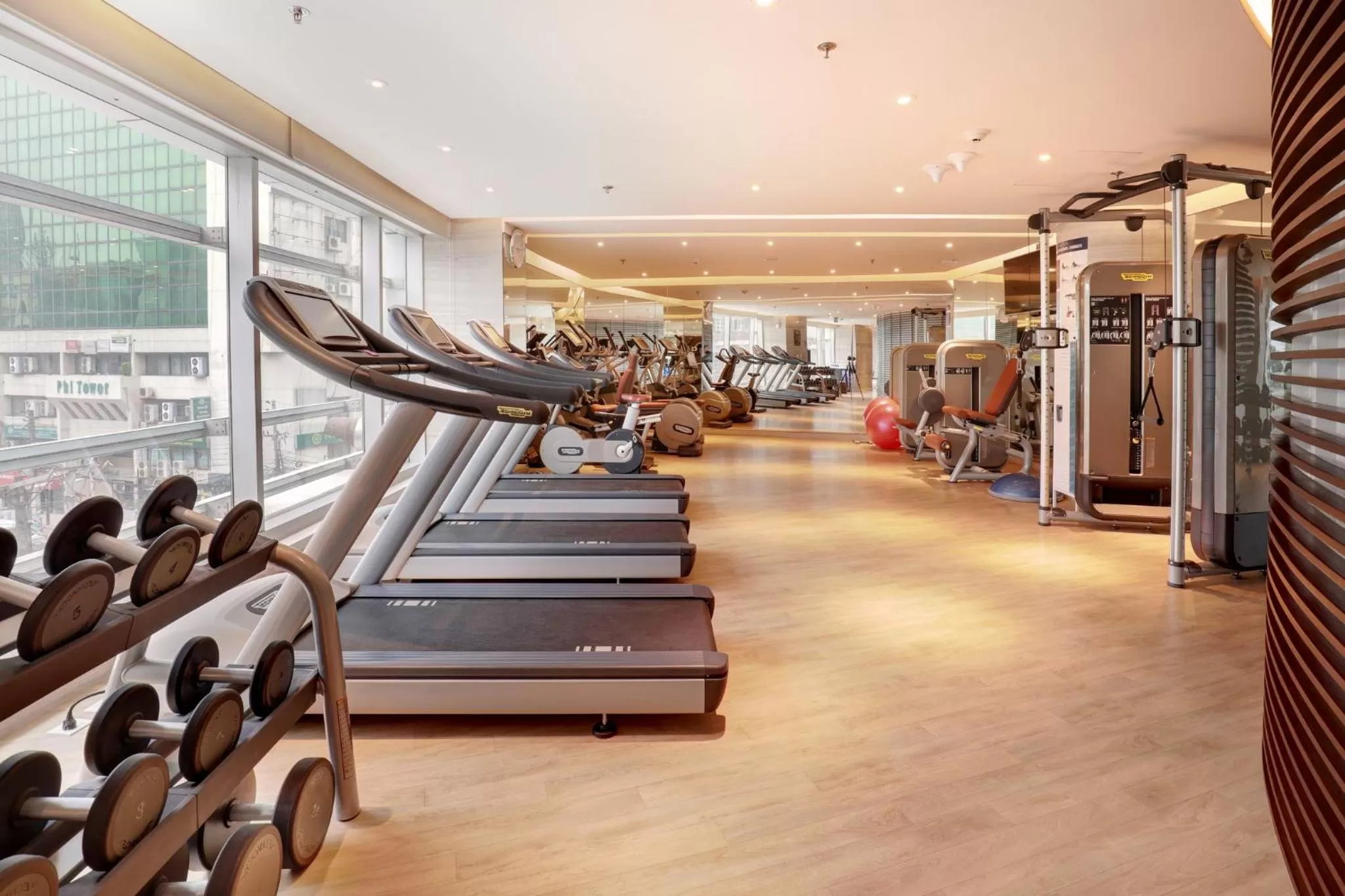 Fitness centre/facilities in Crowne Plaza Dhaka Gulshan by IHG