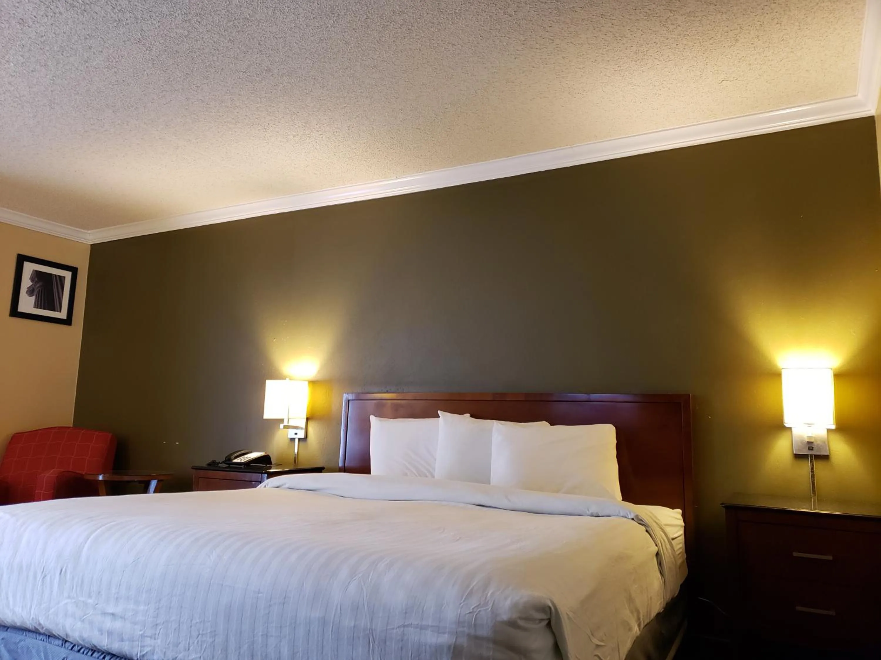 Bed in Extend-a-Suites - Extended Stay, I-40 Amarillo West