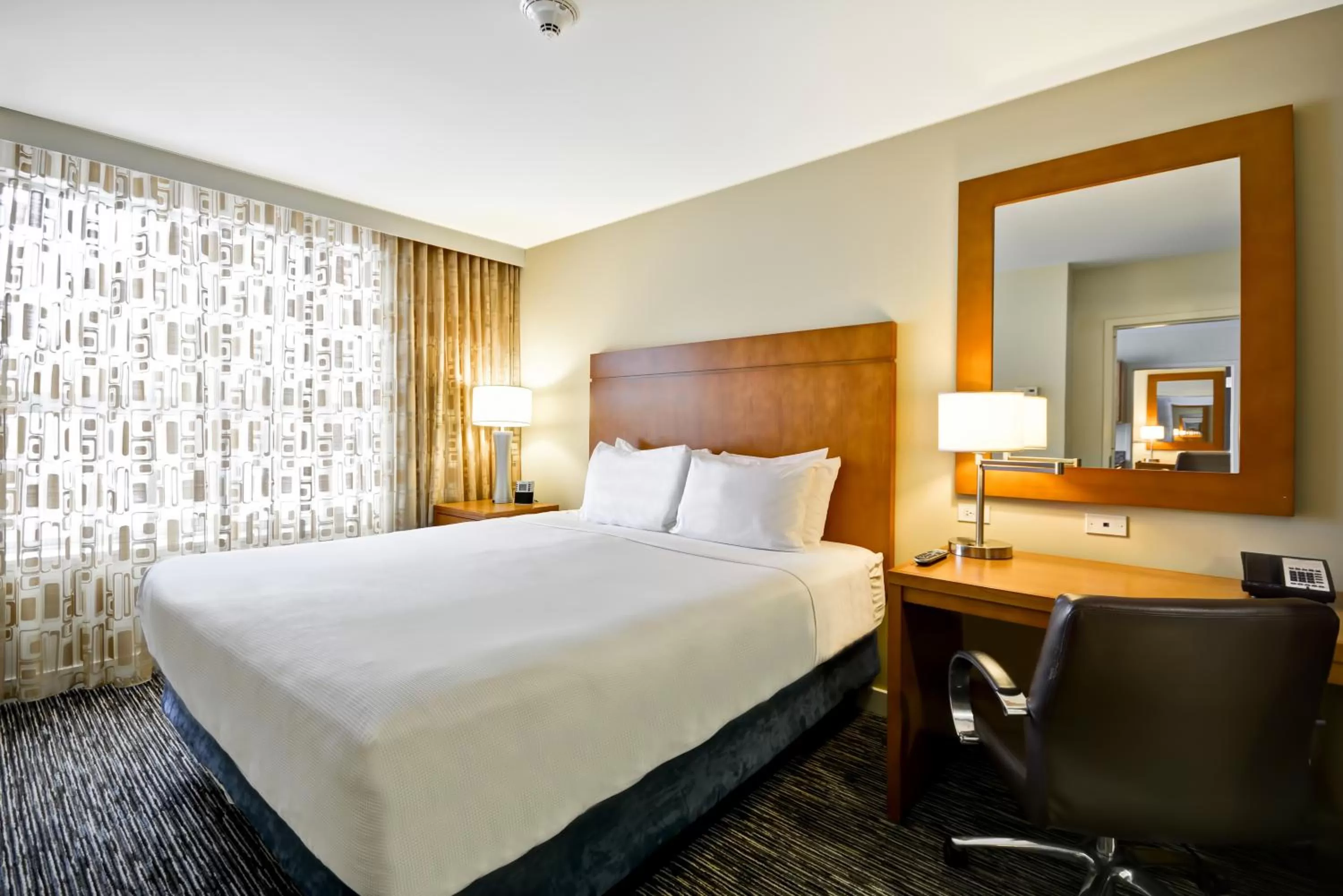 King Studio Suite in Hyatt House Naperville/Warrenville