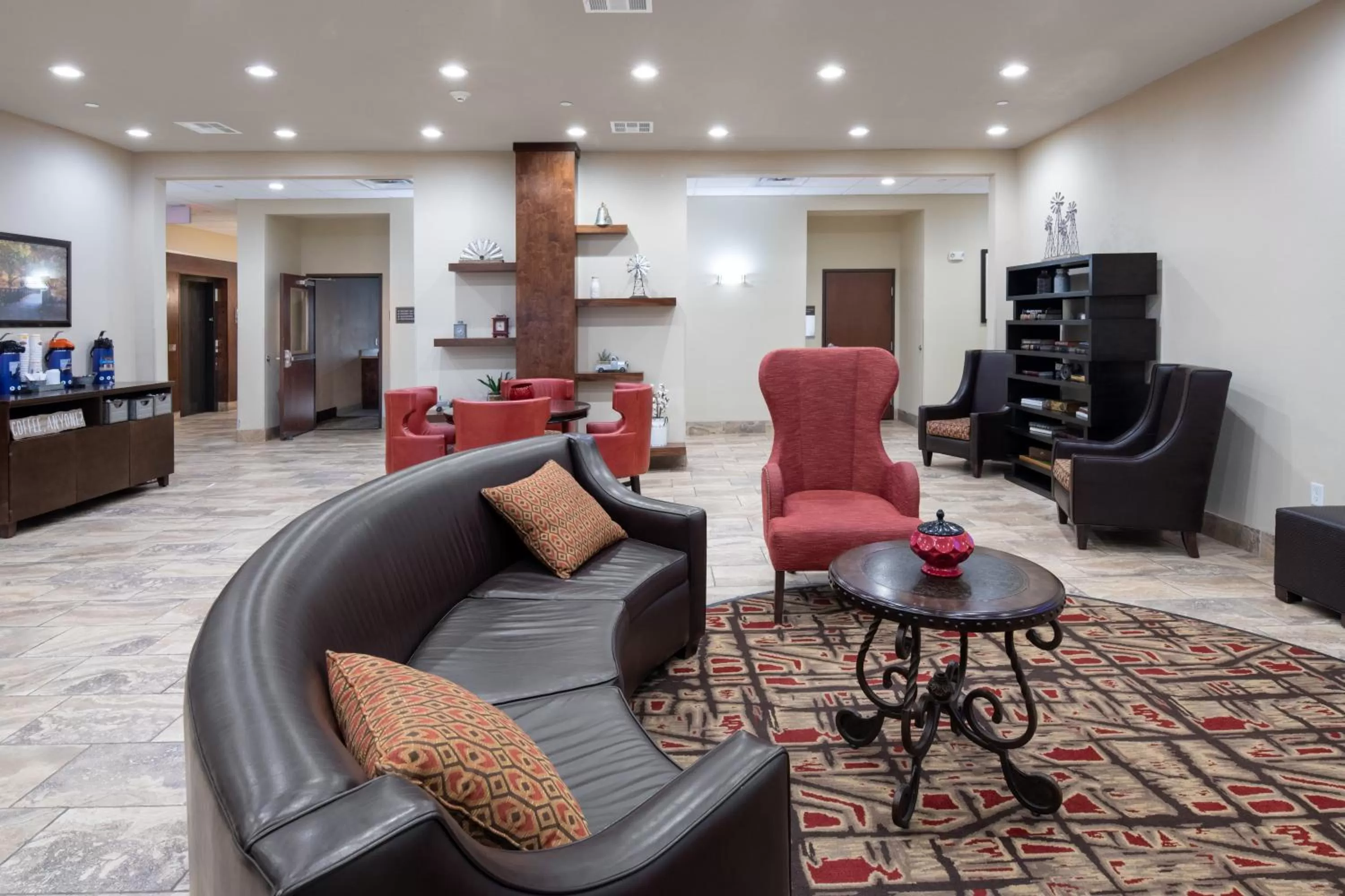 Lobby or reception in Home Away Kitchen Suites Enid