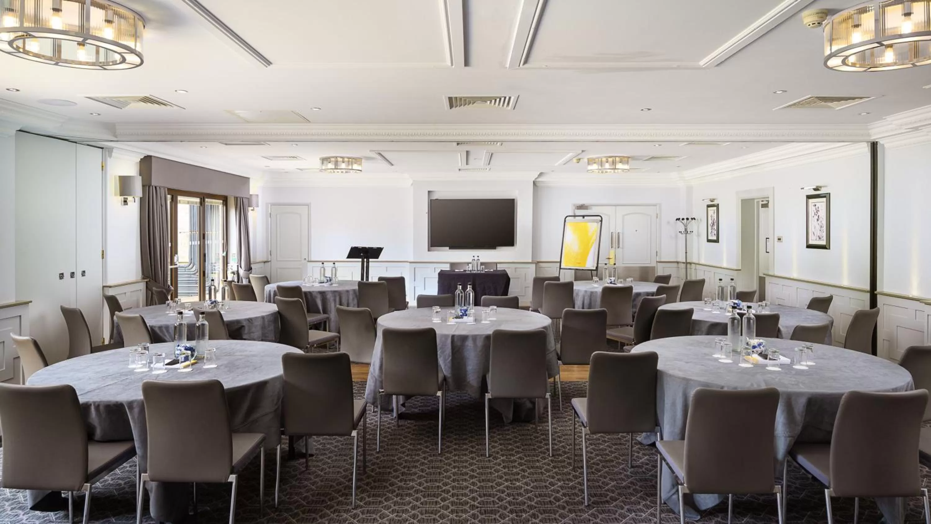 Meeting/conference room in voco Oxford Spires by IHG