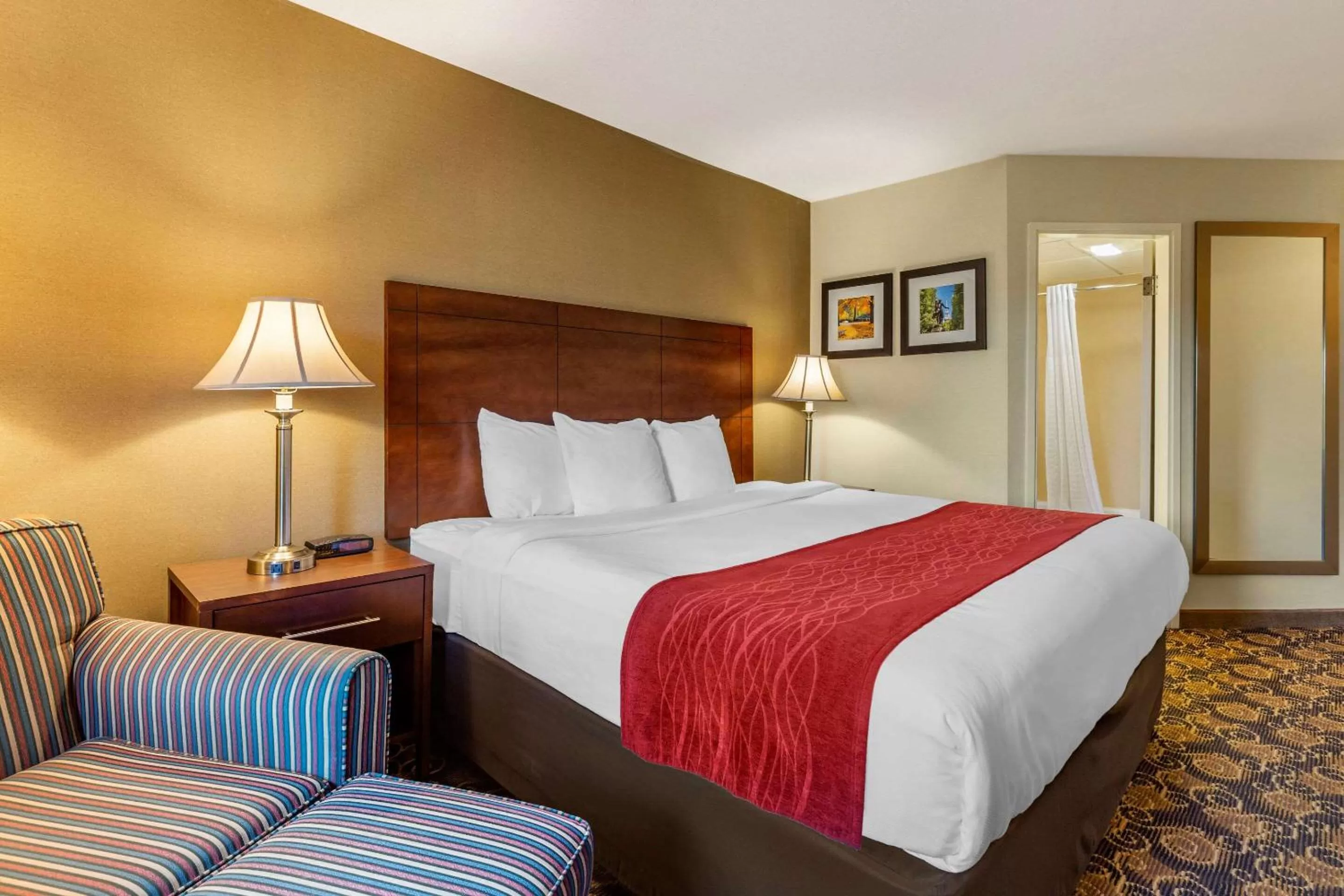 Standard King Room with Sofa Bed and Spa Bath in Comfort Inn Rockland - Boston