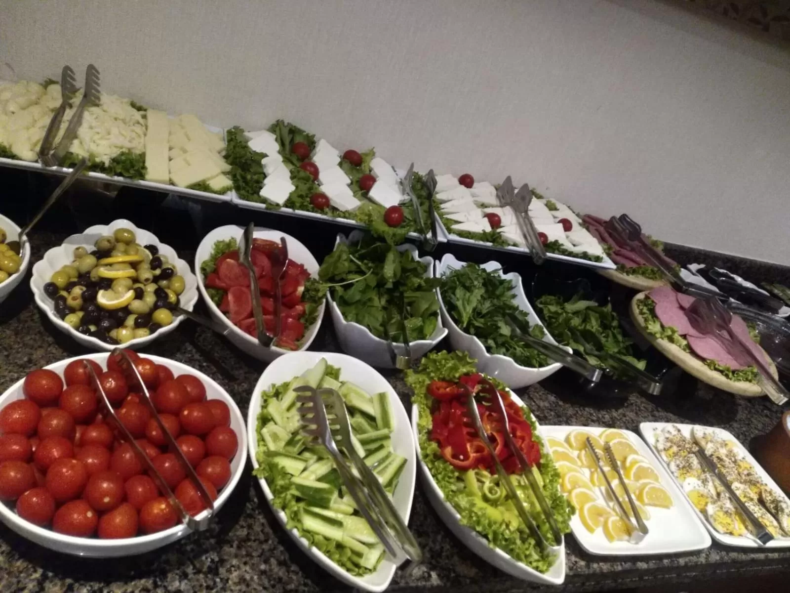 Buffet breakfast in Hotel Le Mirage