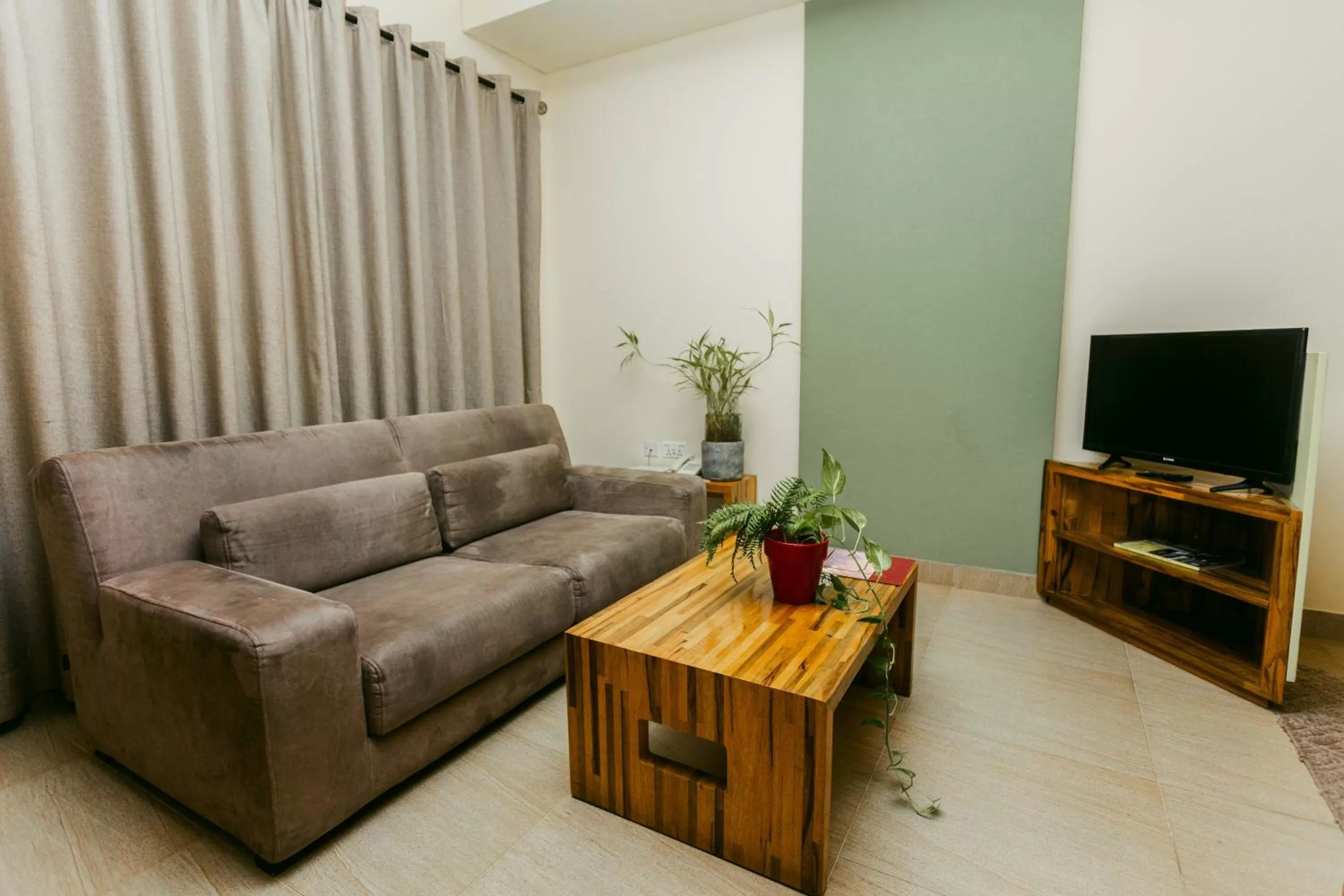 Roots Hotel Apartment