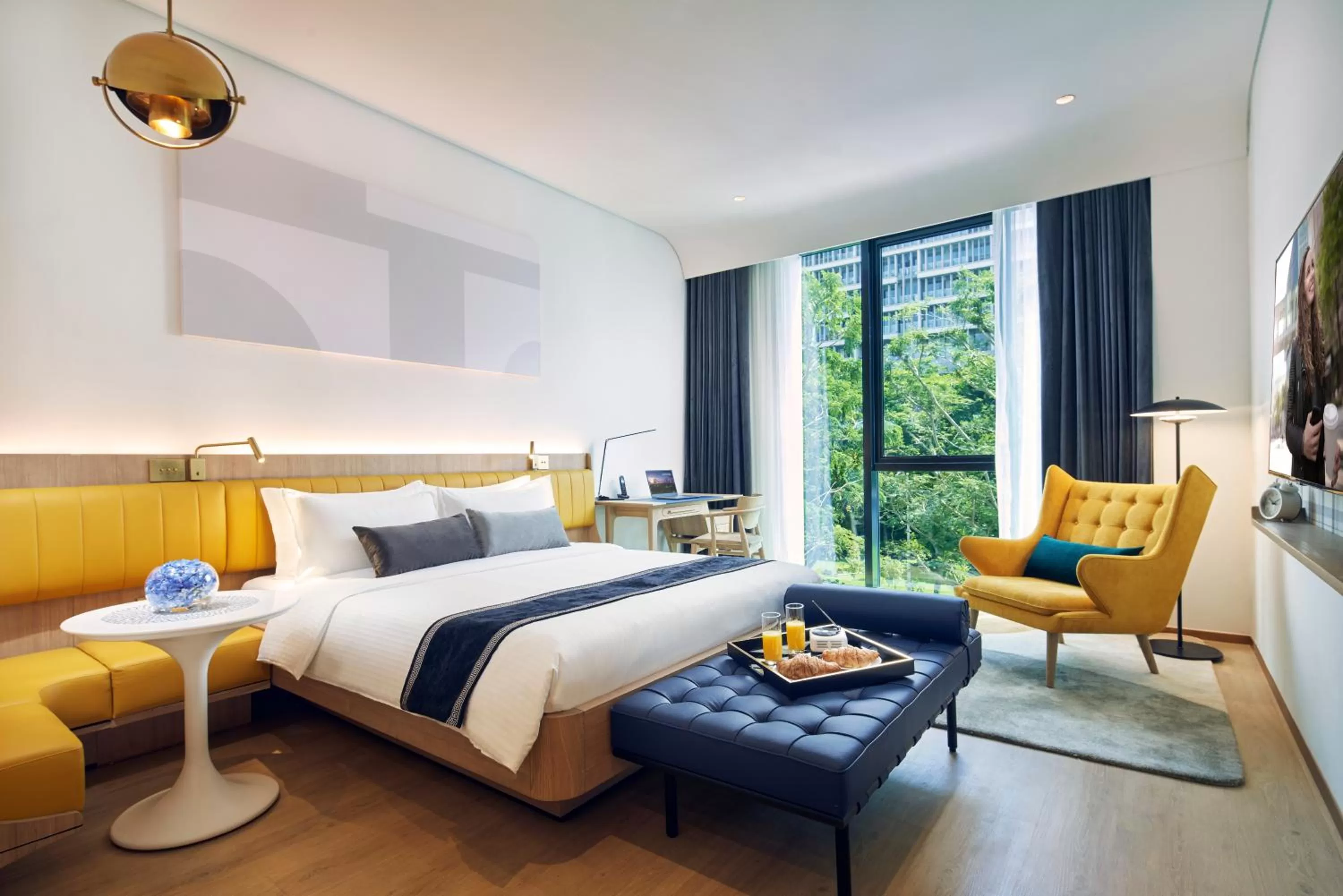 Bed in Citadines Connect City Centre Singapore