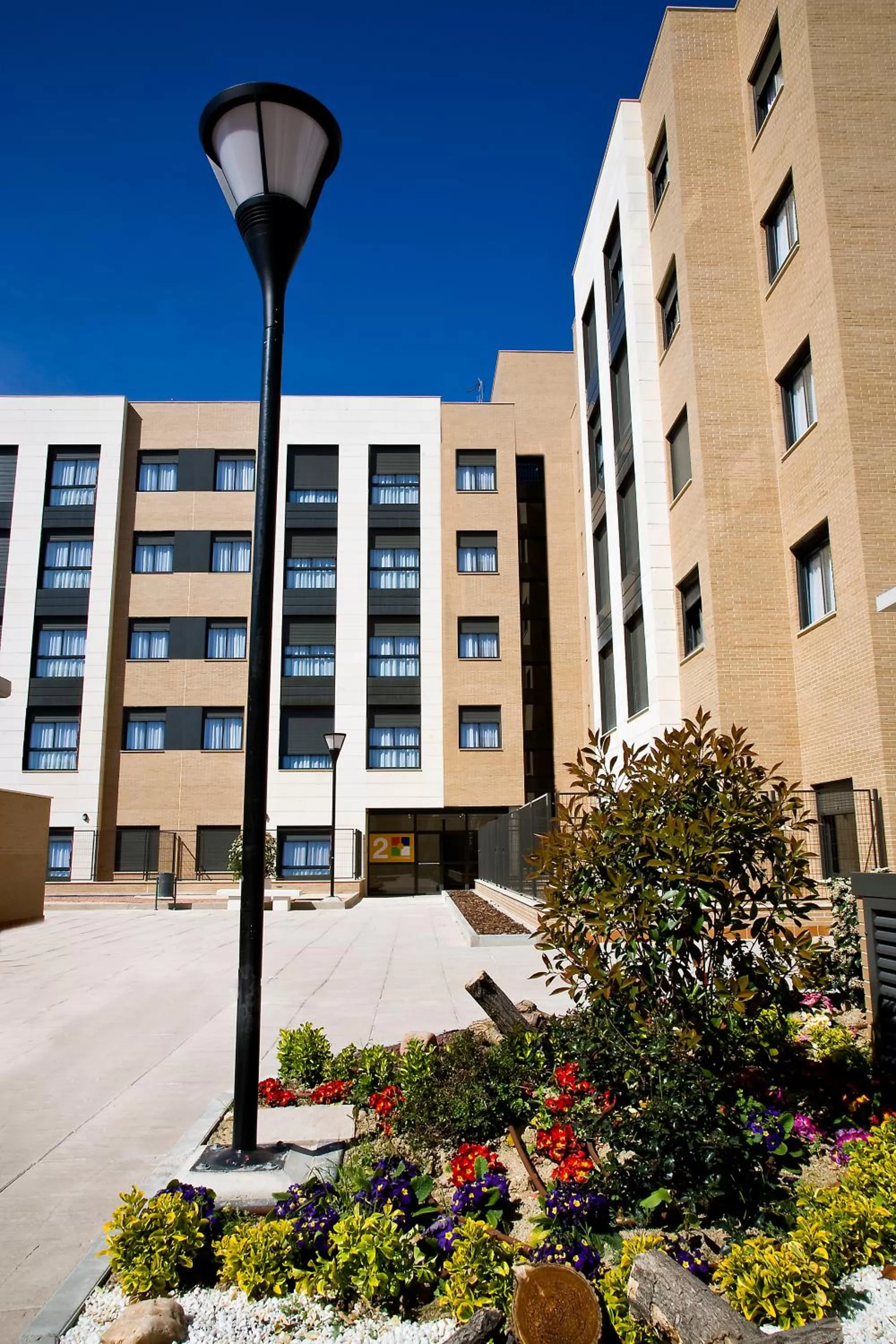 Facade/entrance in Compostela Suites