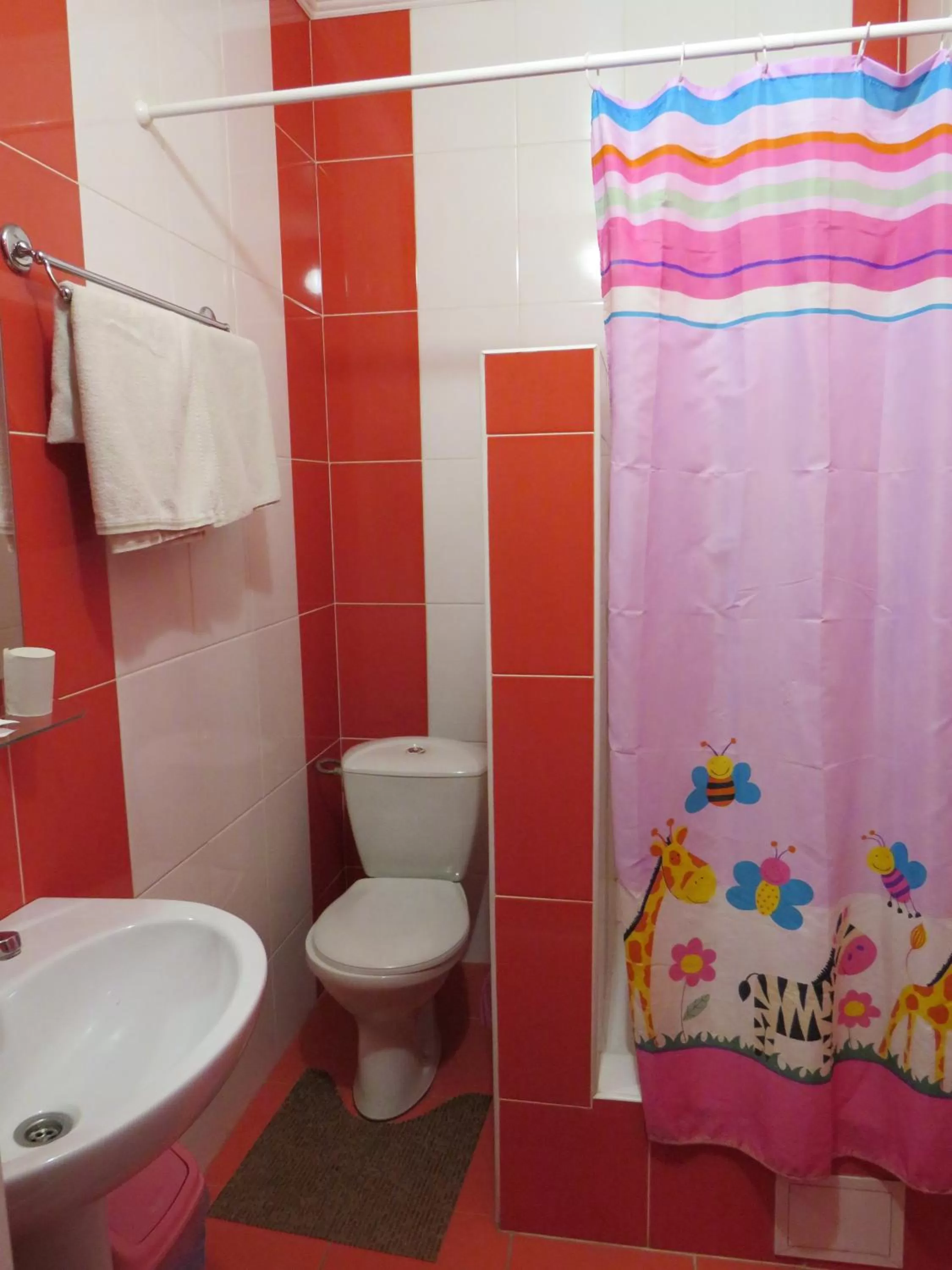 Bathroom in Monte-Kristo Hotel