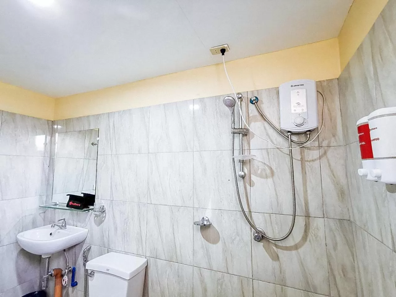 Shower in RedDoorz near Notre Dame of Dadiangas University