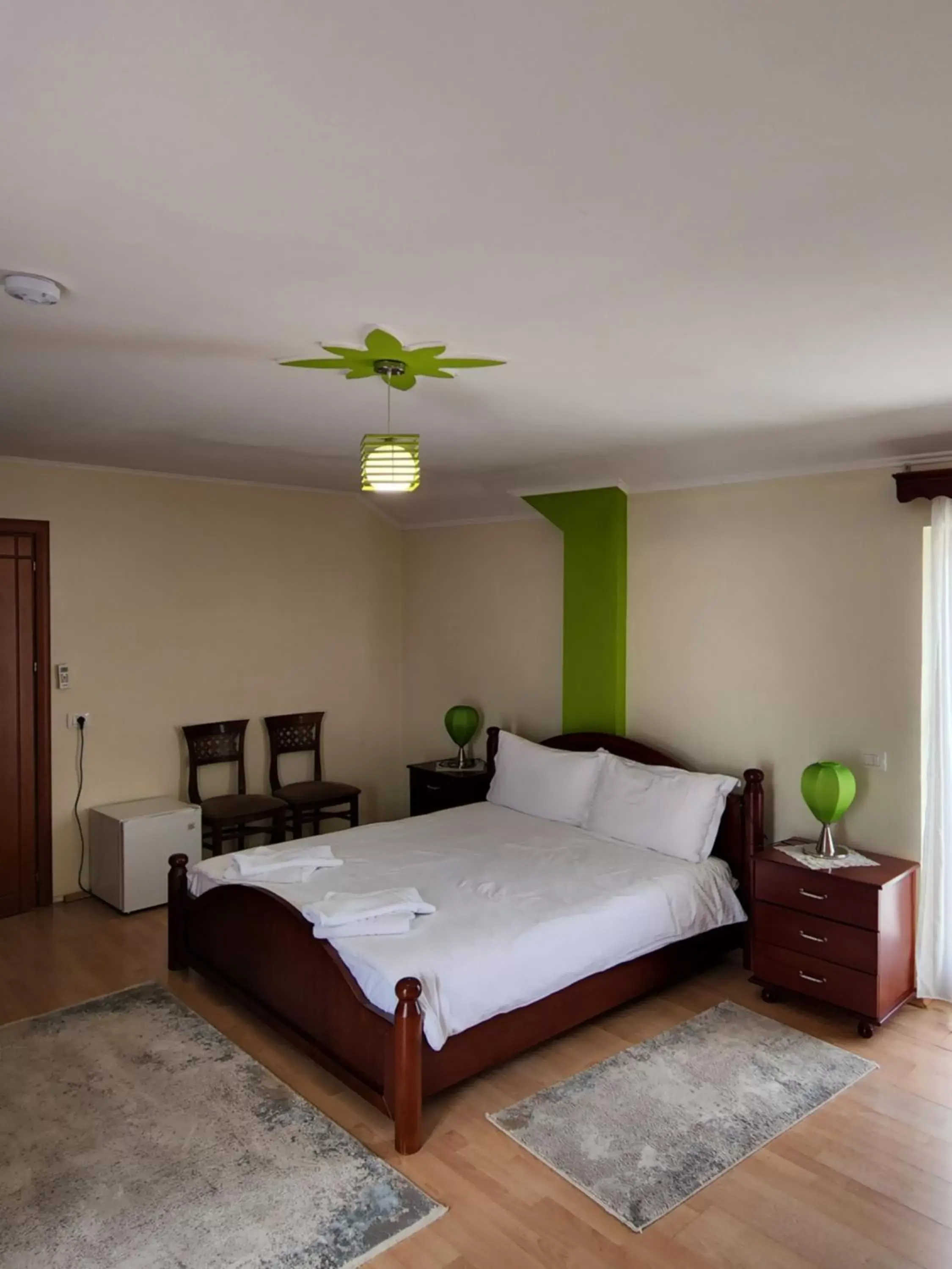 Double Room with Lake View in Guesthouse Bimbli Double Room with Lake View in Guesthouse Bimbli
