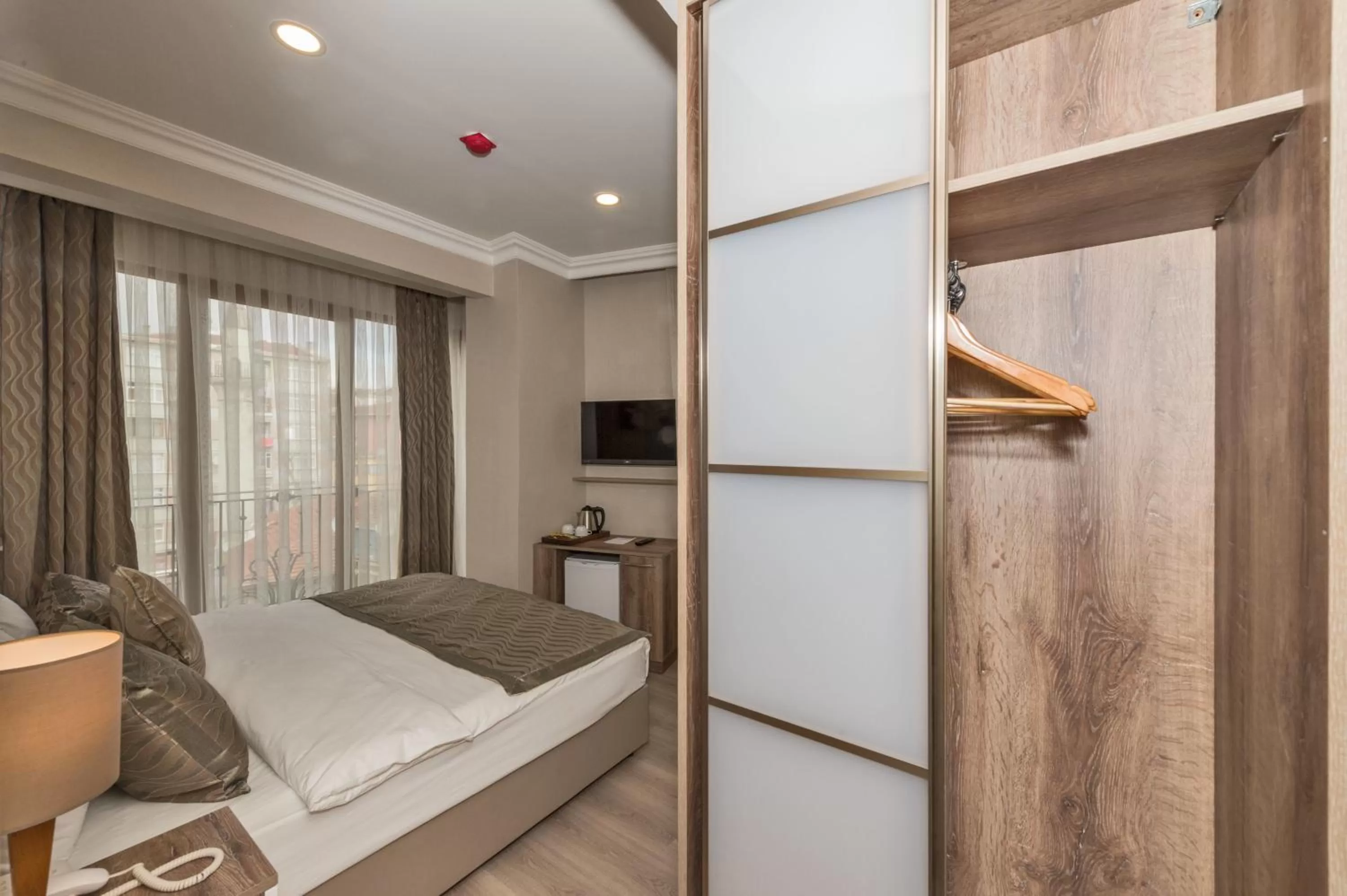 Other, Bed in Alphonse Hotel