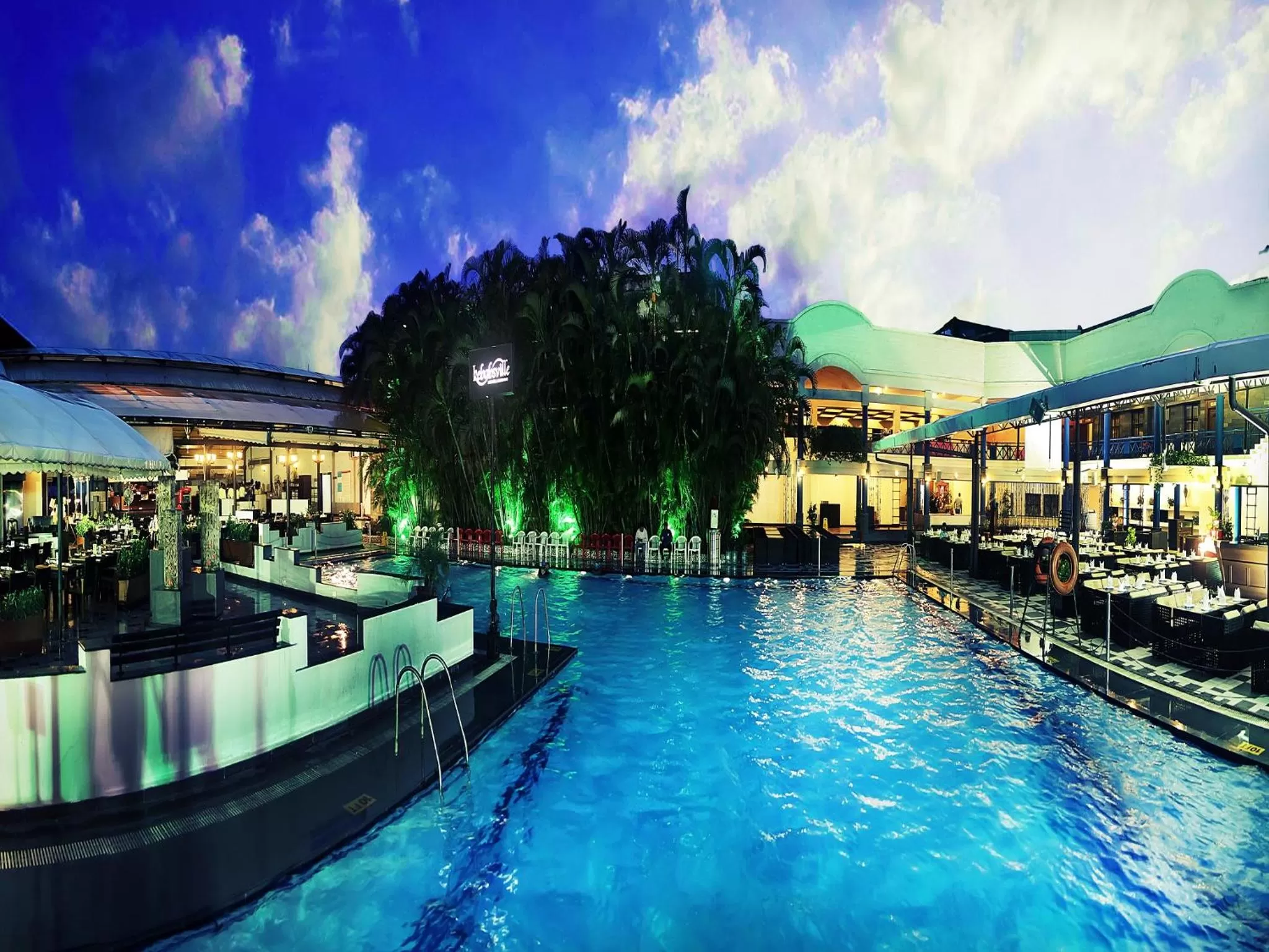 Swimming pool in Sayaji Indore