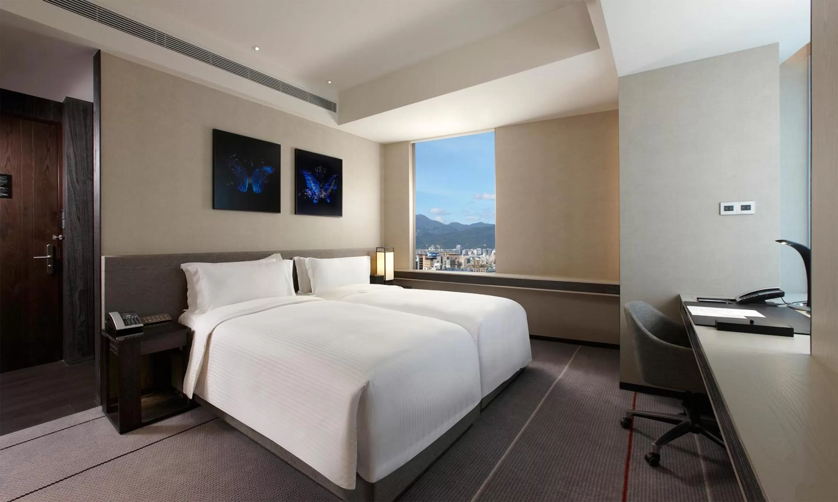 Photo of the whole room, Bed in Humble House Taipei, Curio Collection by Hilton