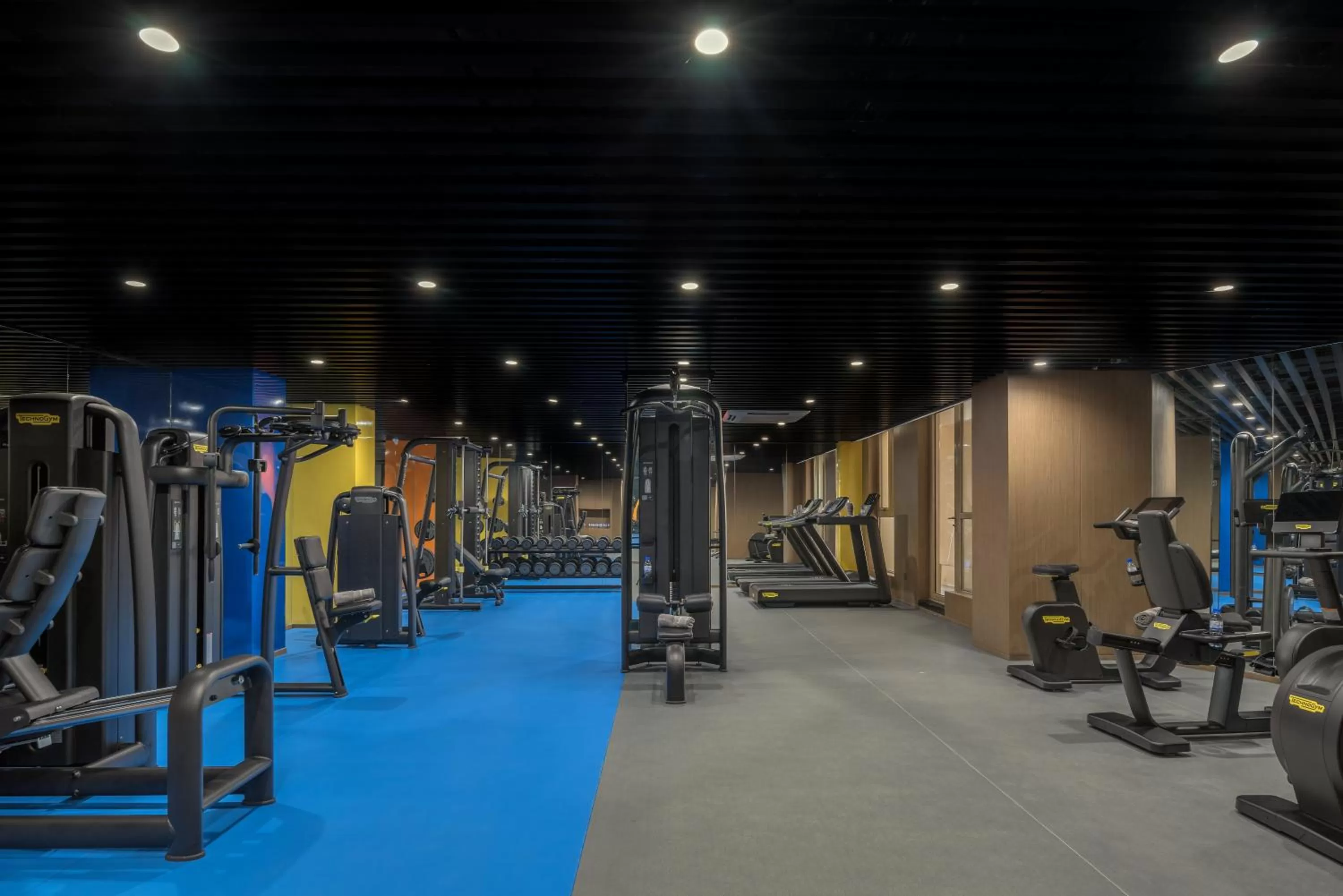 Fitness centre/facilities in Oakwood Premier Phnom Penh