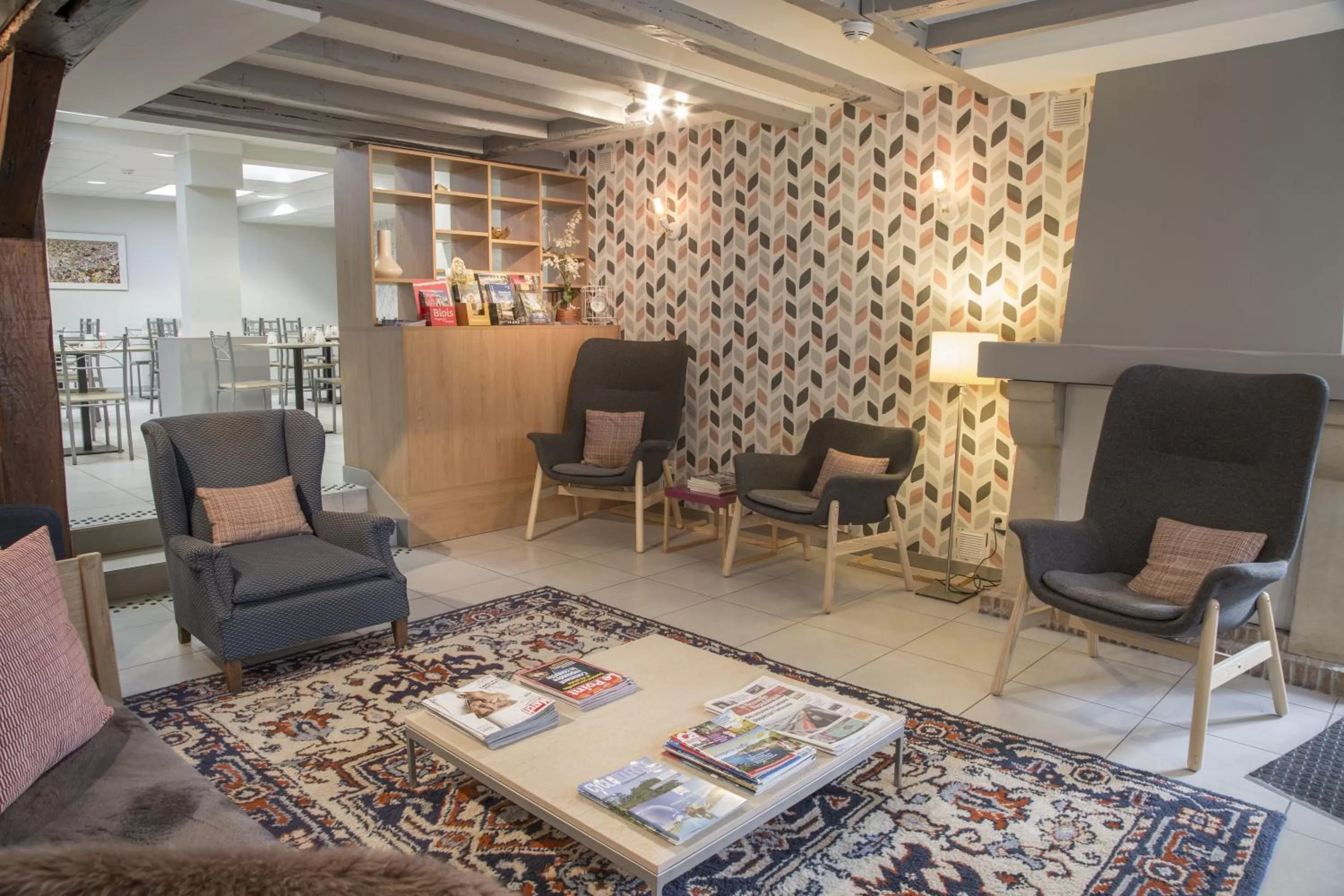 Living room in Logis Hôtel Chaptal, Amboise