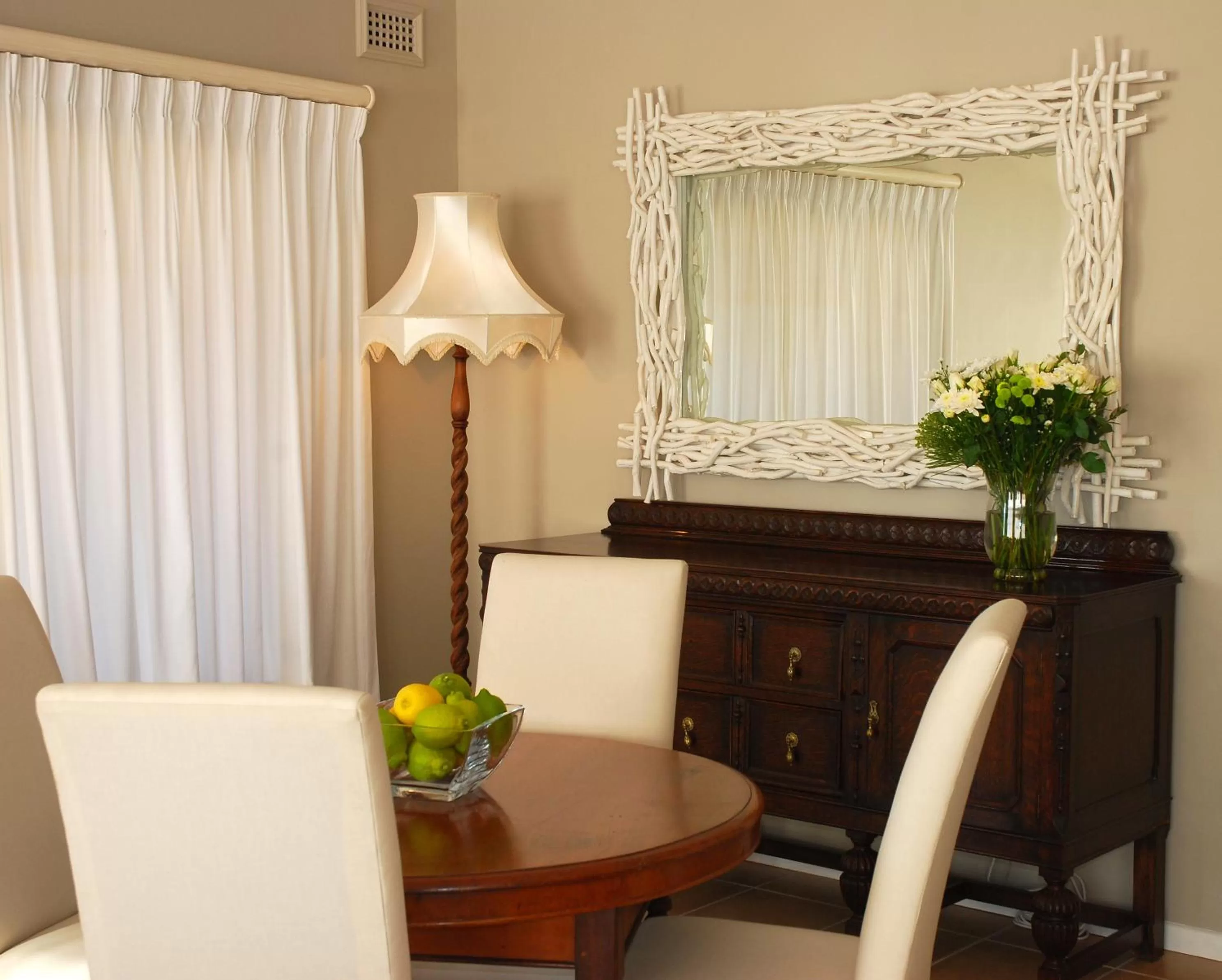 Dining area in Sneezewood Farm Bed&Breakfast and Self-Catering Cottage