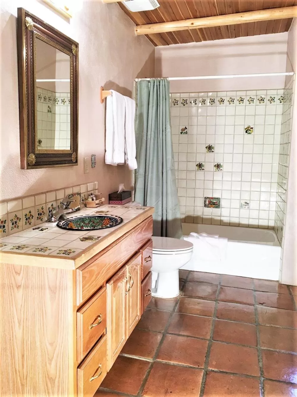 Bathroom in Casa Benavides Inn