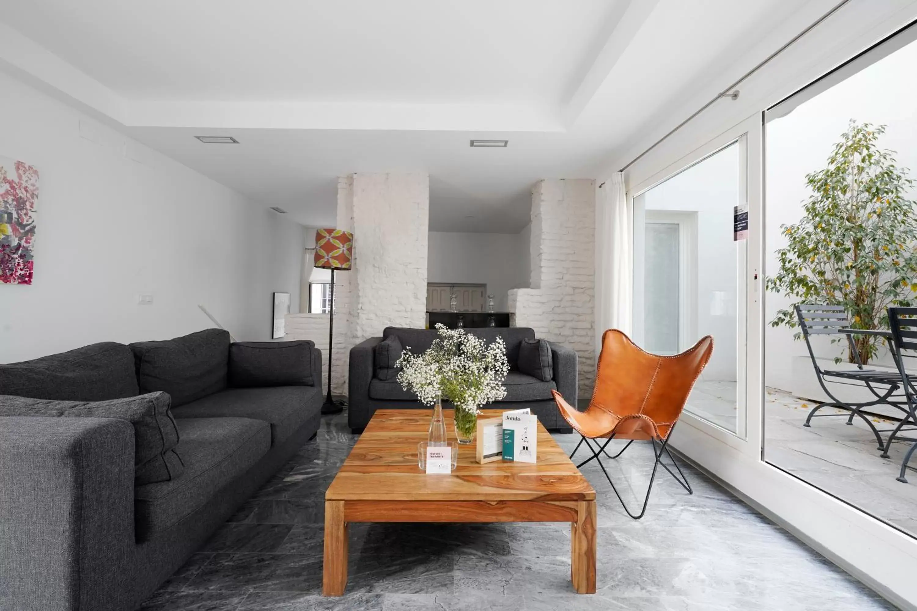 Extra Large 2 Bedroom Apartment with Terrace in Numa Seville Jondo Extra Large 2 Bedroom Apartment with Terrace in Numa Seville Jondo