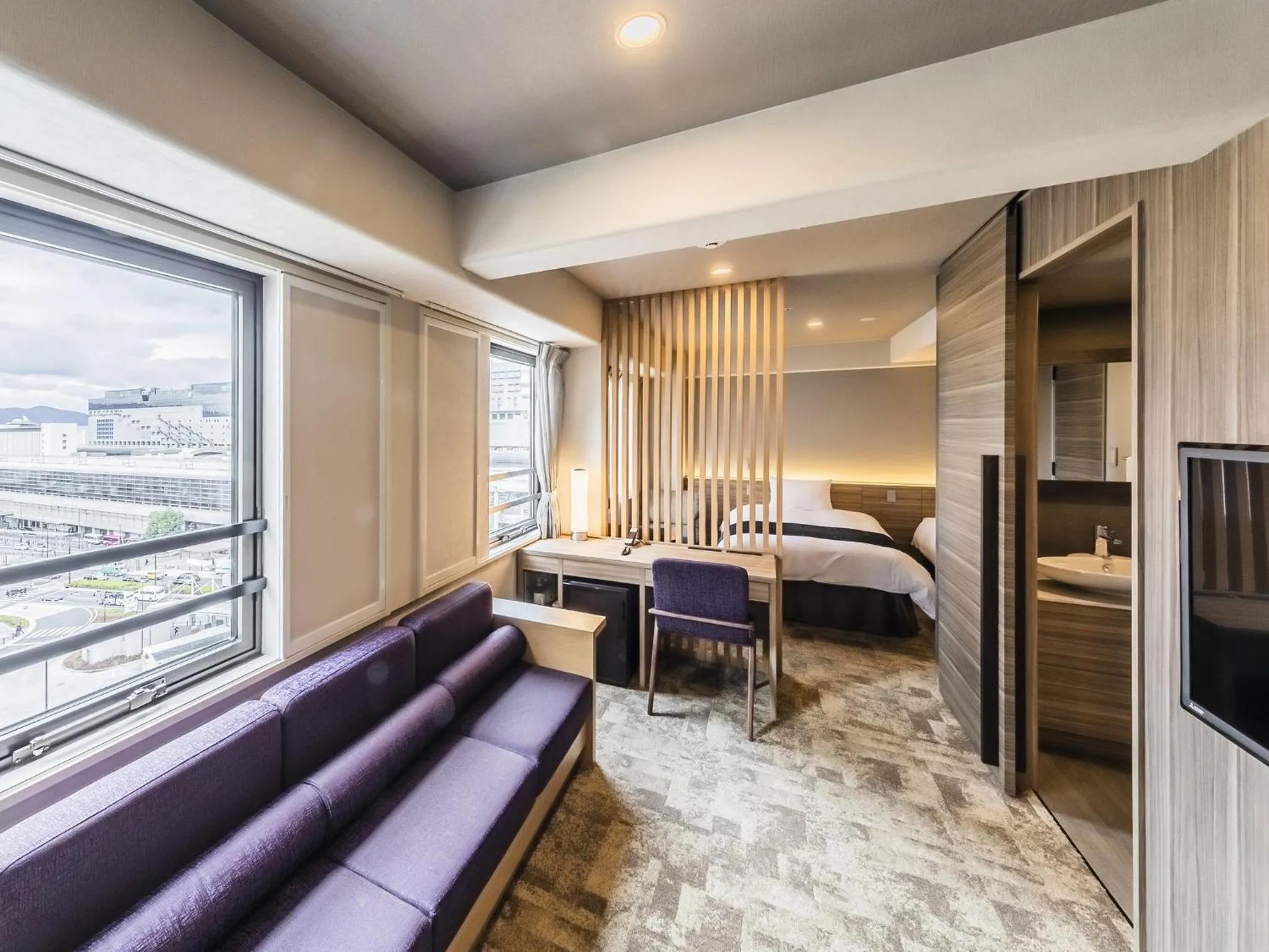 Photo of the whole room, Seating Area in El Inn Kyoto