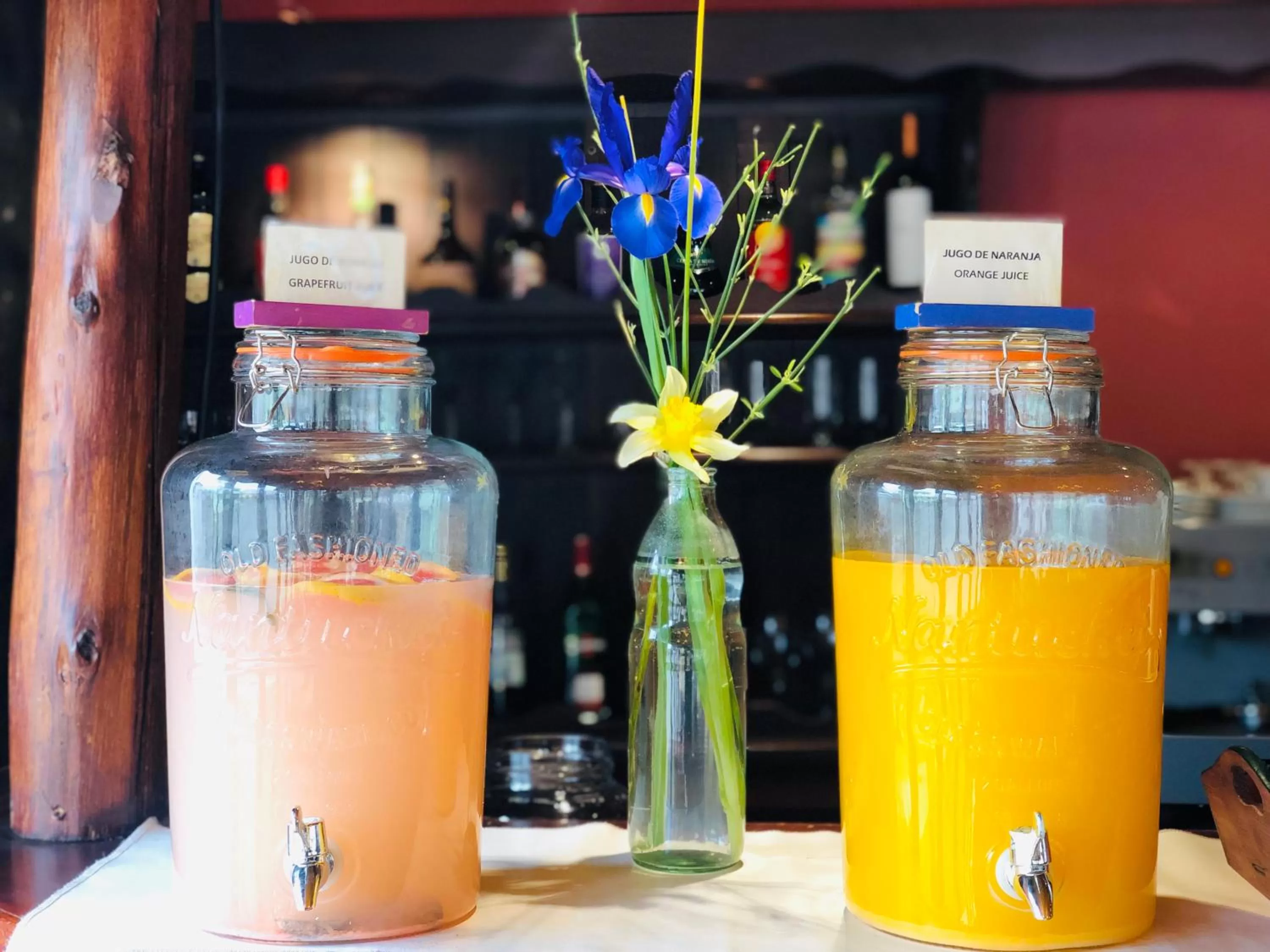 Drinks in Kalken Hotel by MH