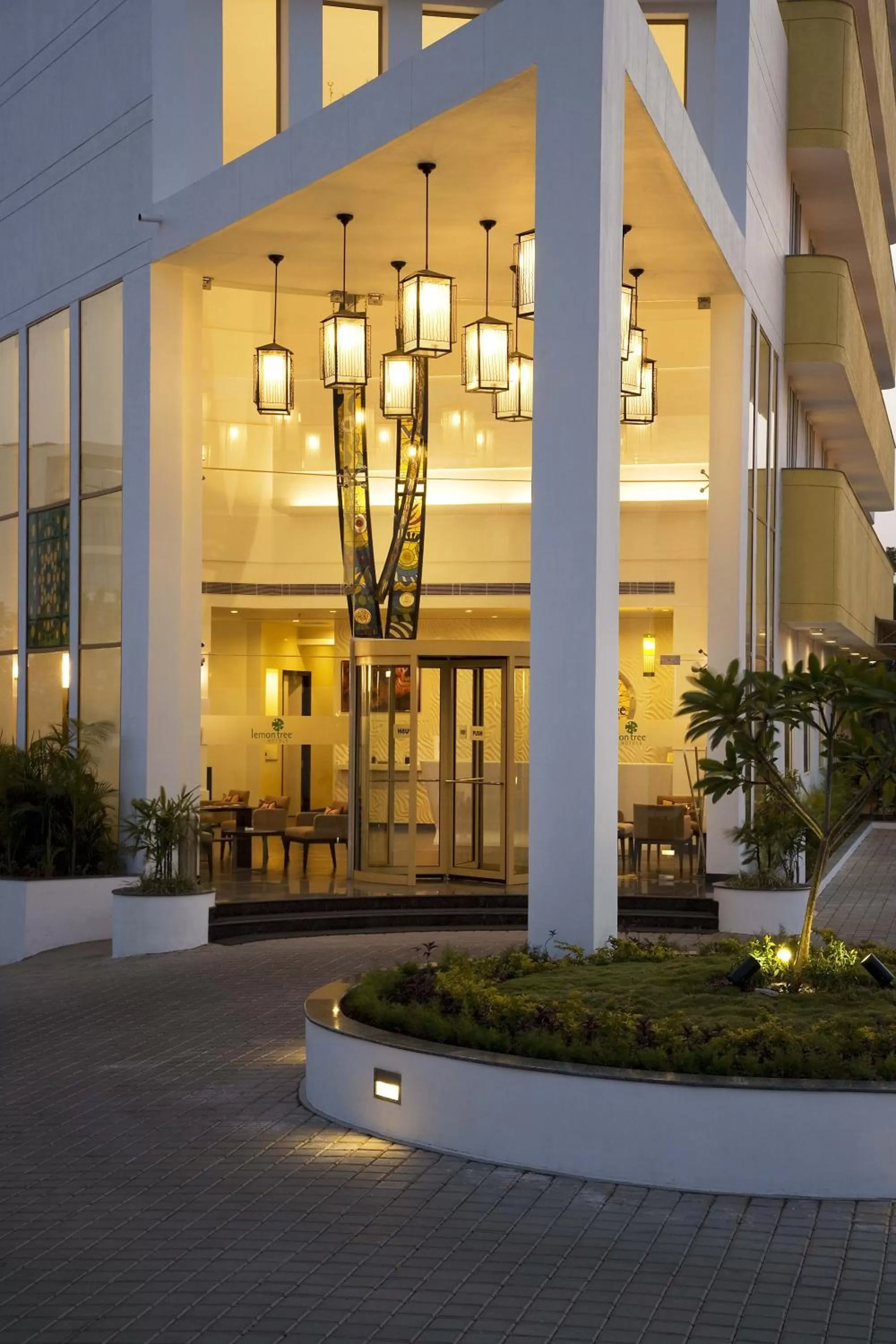 Facade/entrance in Lemon Tree Hotel Hinjewadi Pune