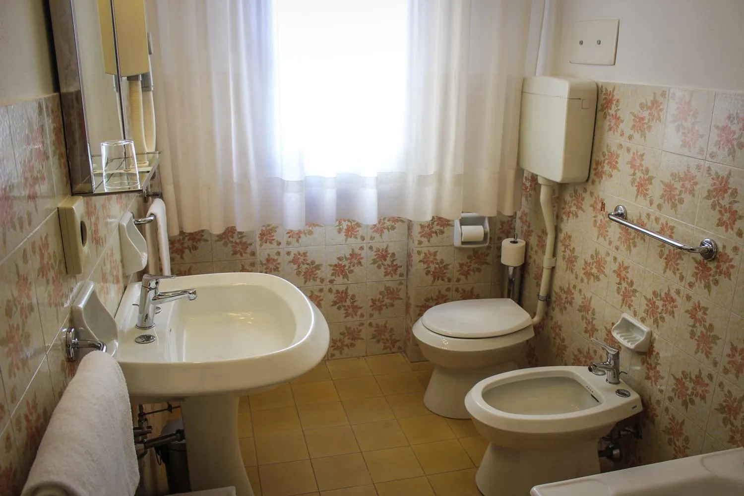 Bathroom in Hotel Centrale