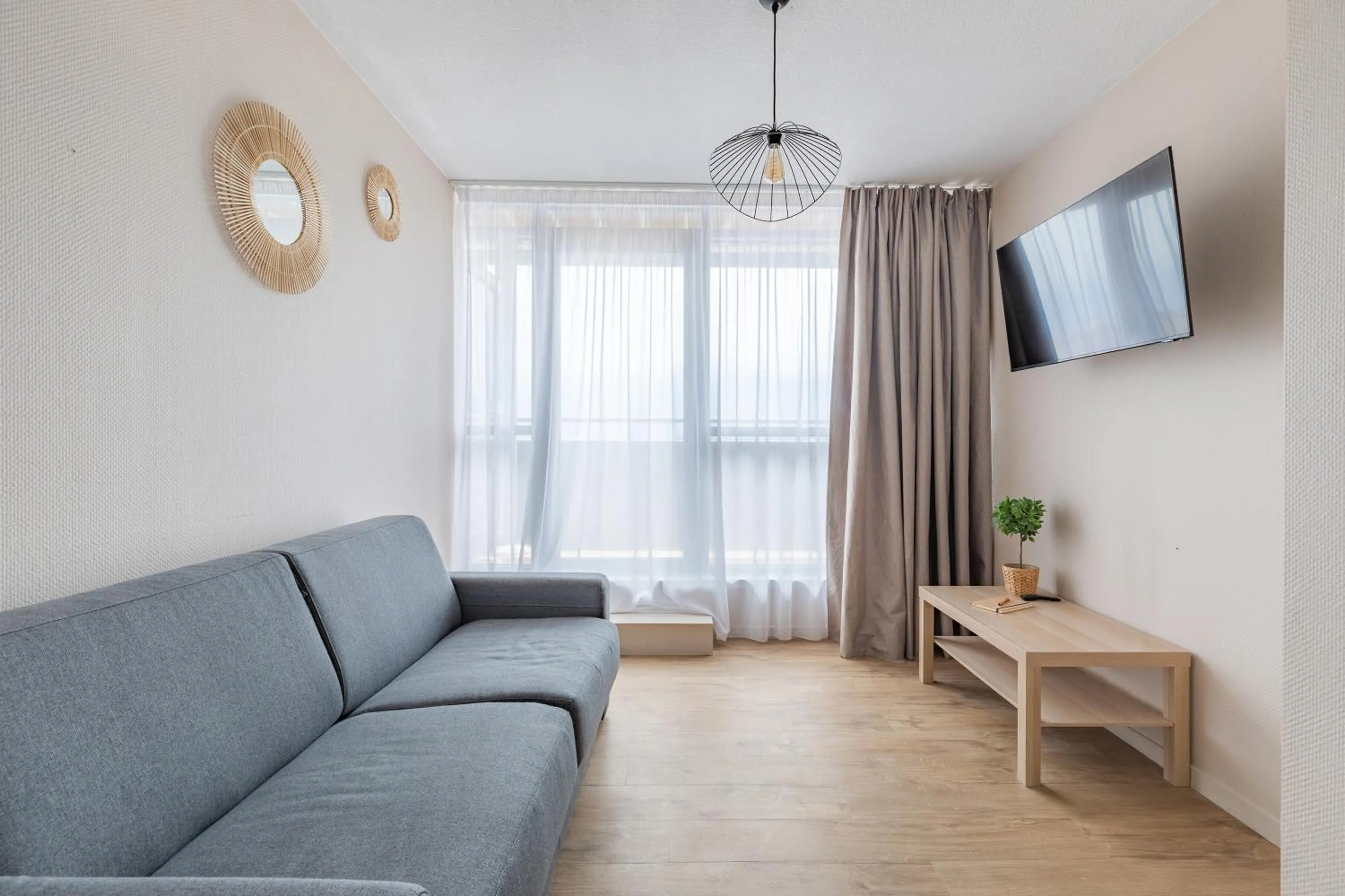 TV and multimedia in Appart'City Classic Bordeaux Centre