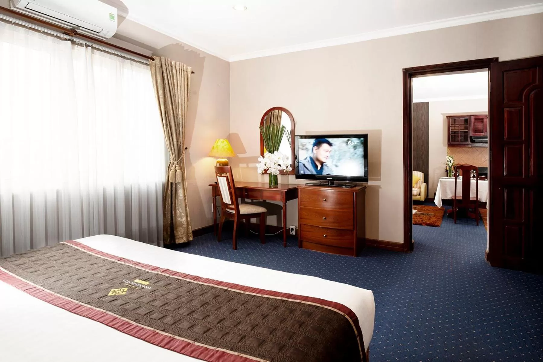 Communal lounge/ TV room, Bed in Grand Hotel Vung Tau