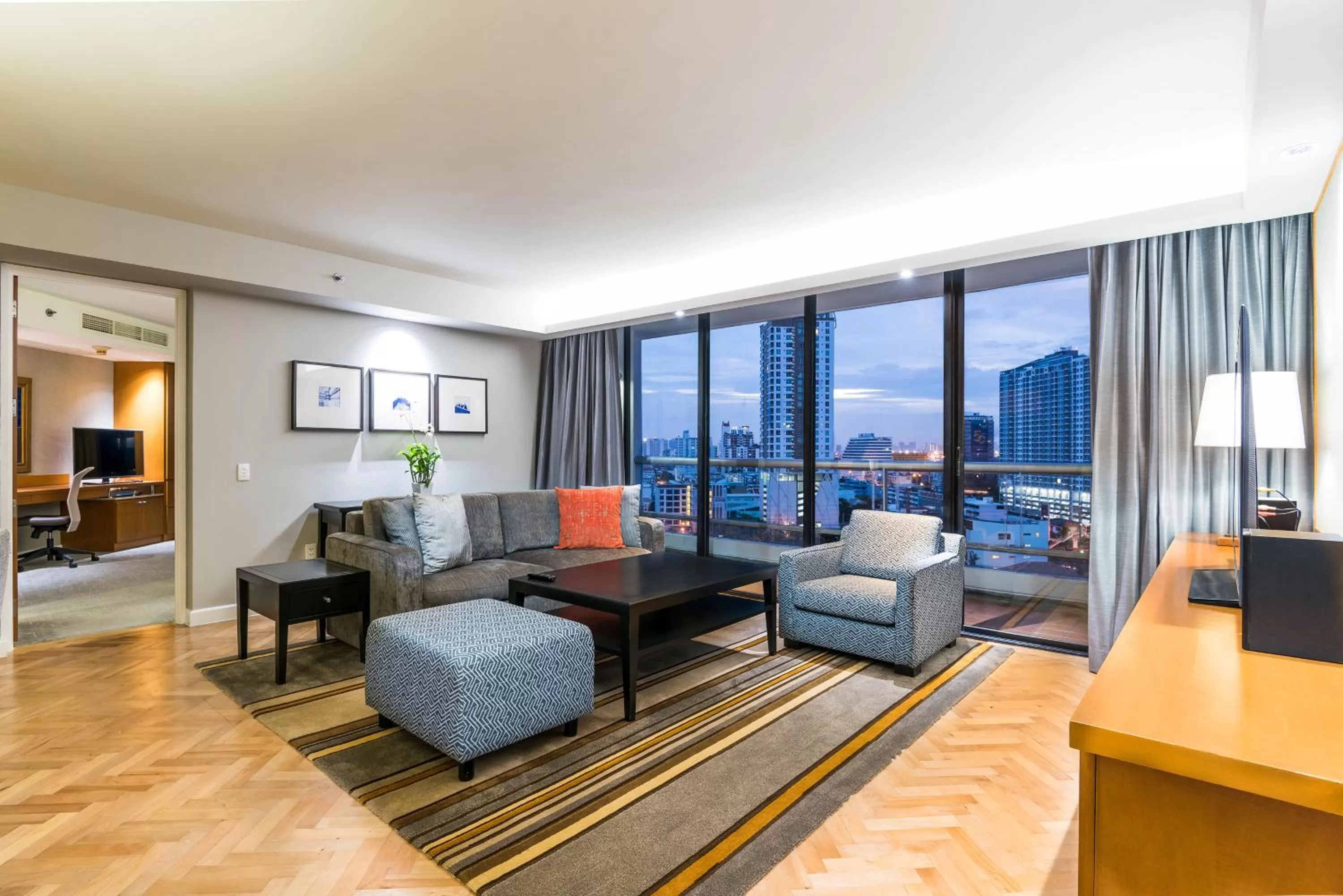 Living room in Chatrium Sathon Bangkok