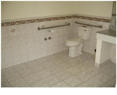 Bathroom in Tower Motel Long Beach