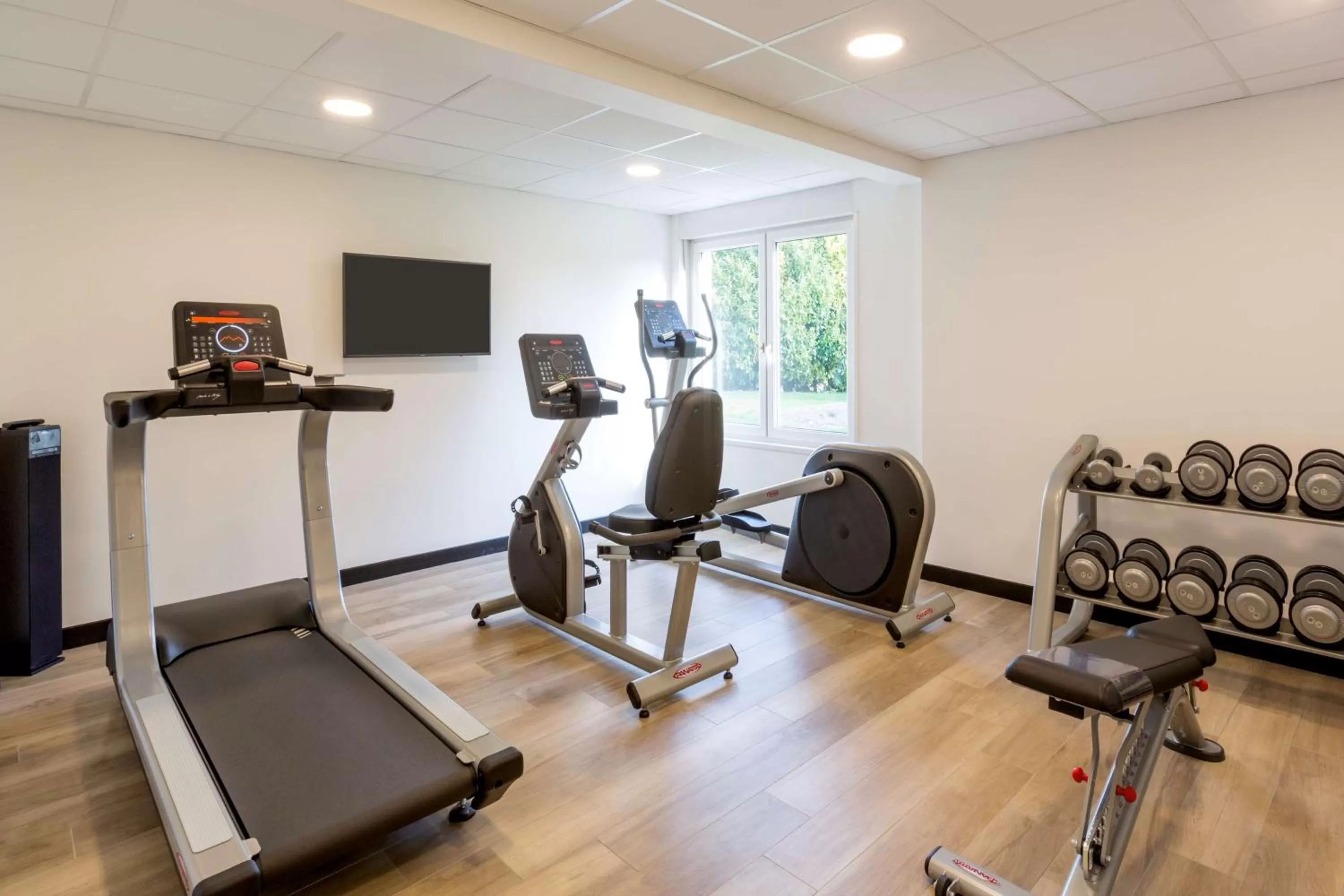 Fitness centre/facilities in Best Western L'Aquarium Arras Nord