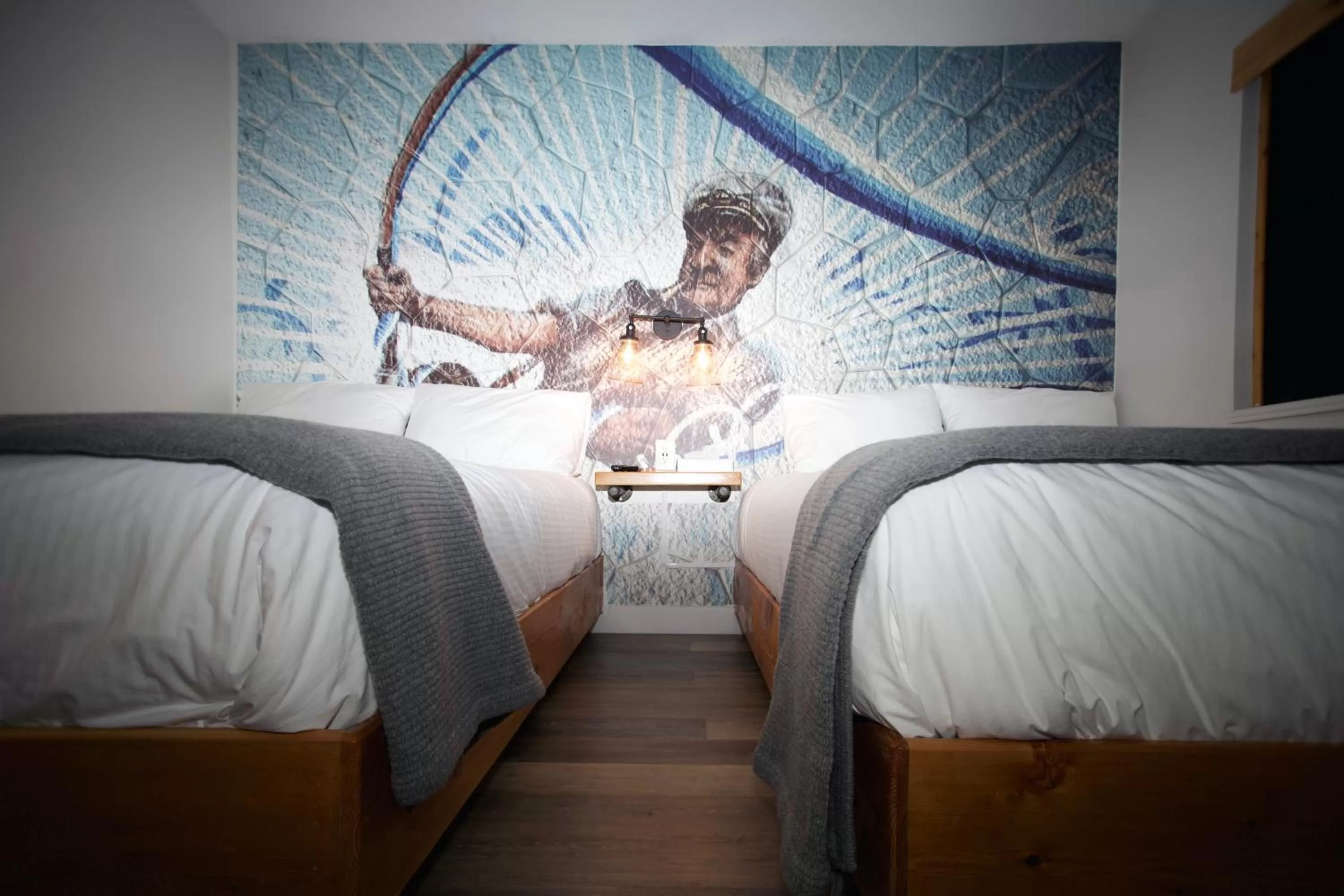 Photo of the whole room, Bed in Crash Hotel Squamish